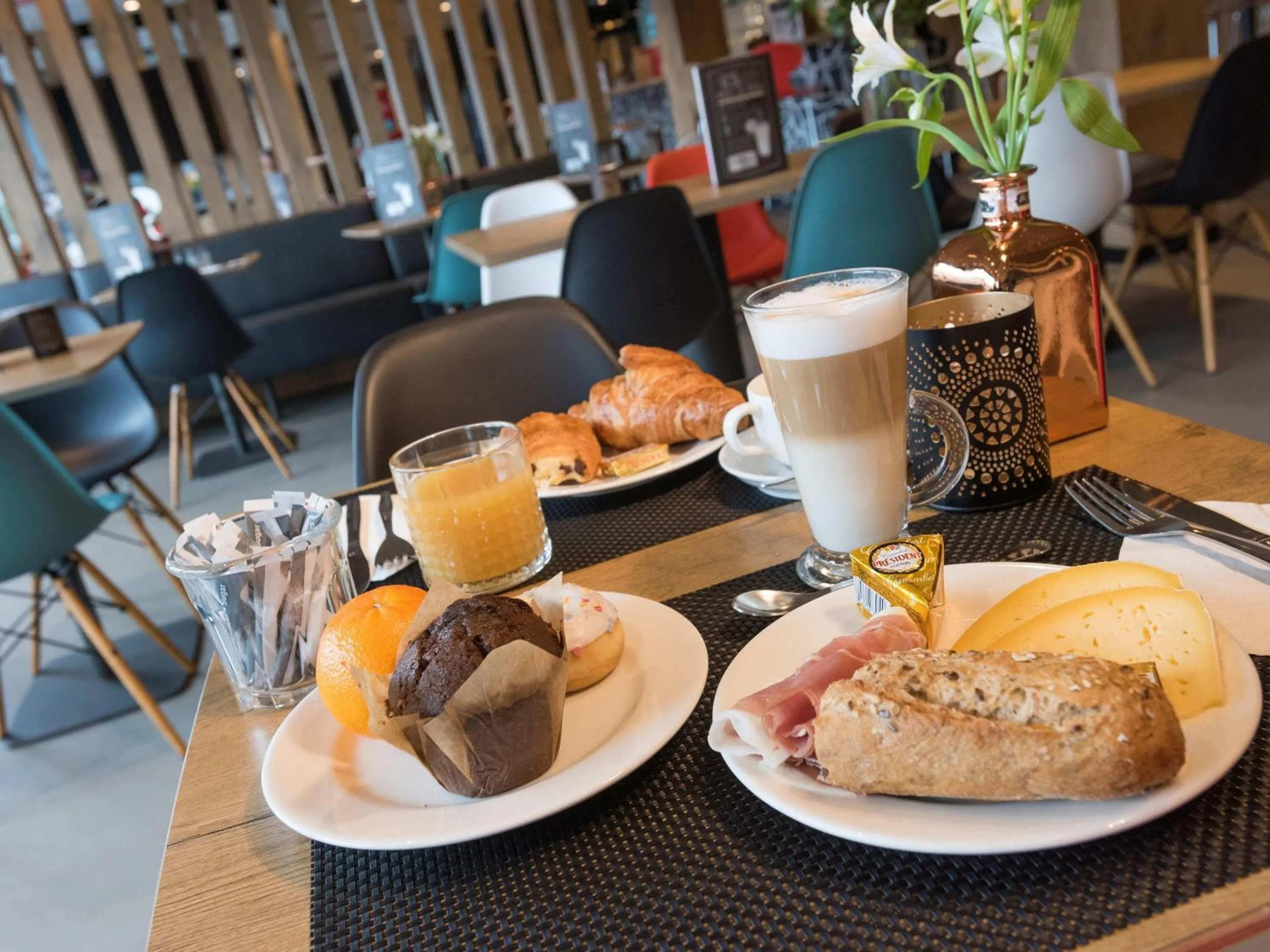 Breakfast in ibis Aalst