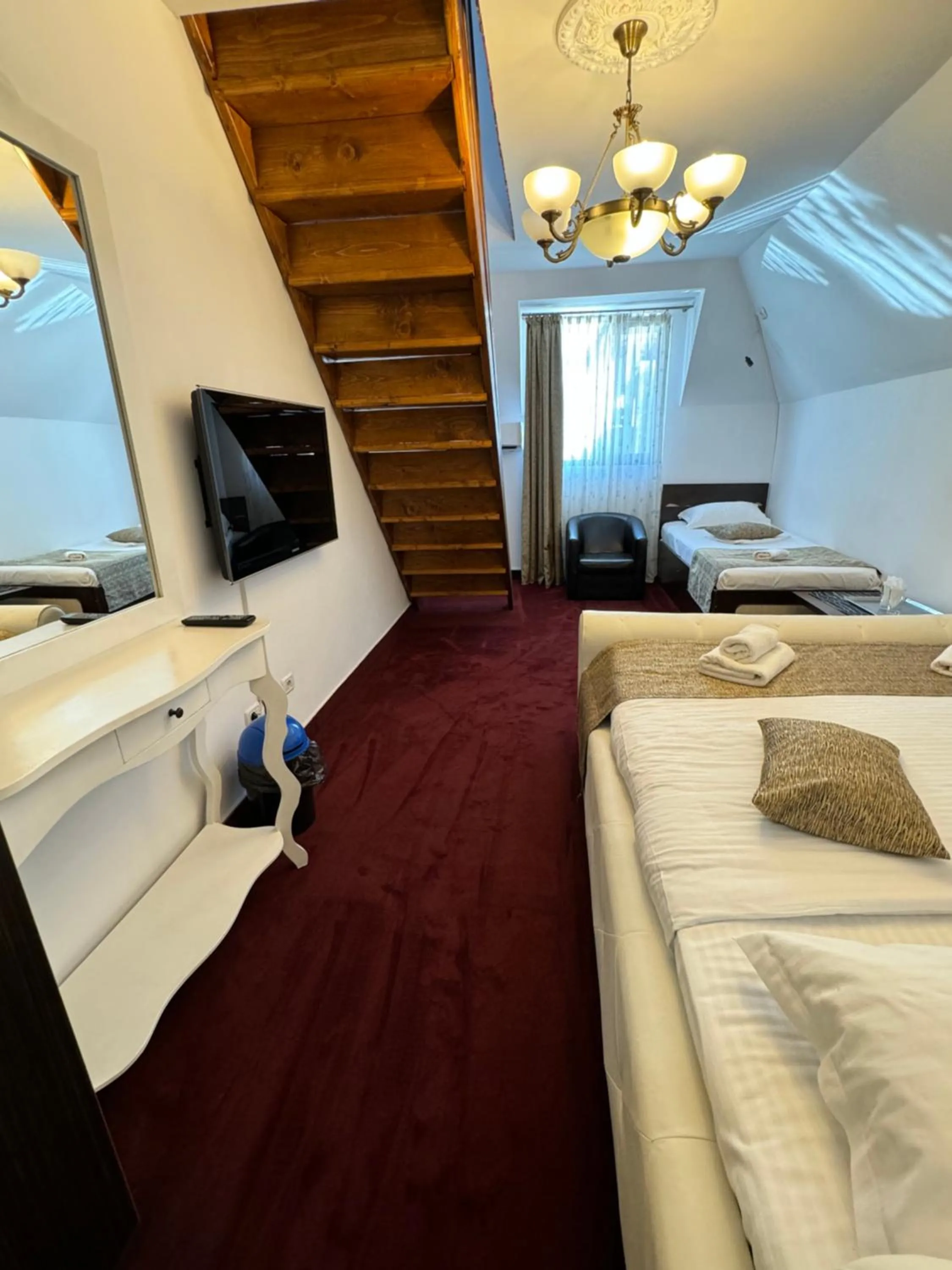 Bed in Hanu Satului