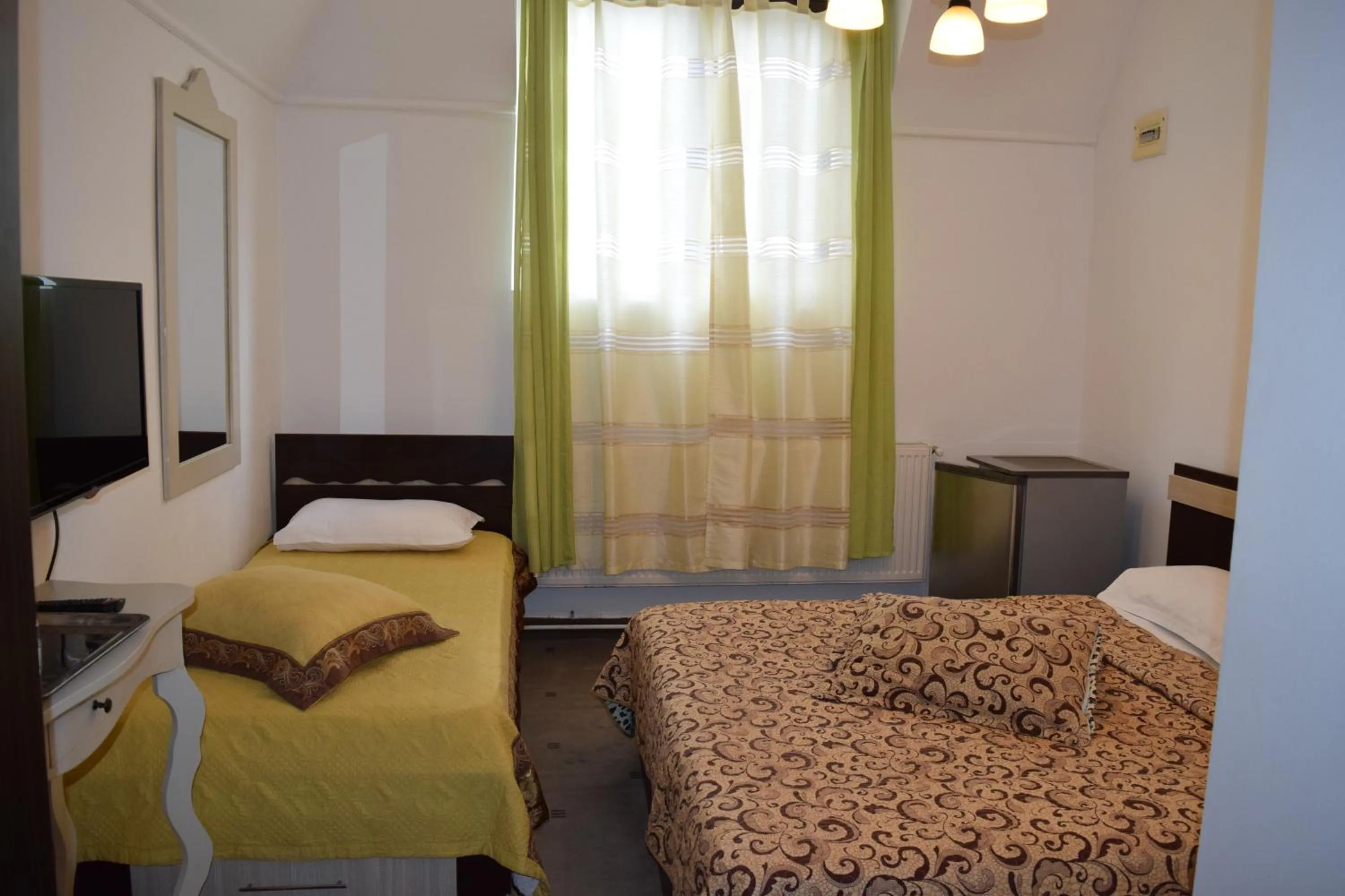 Bed in Hanu Satului