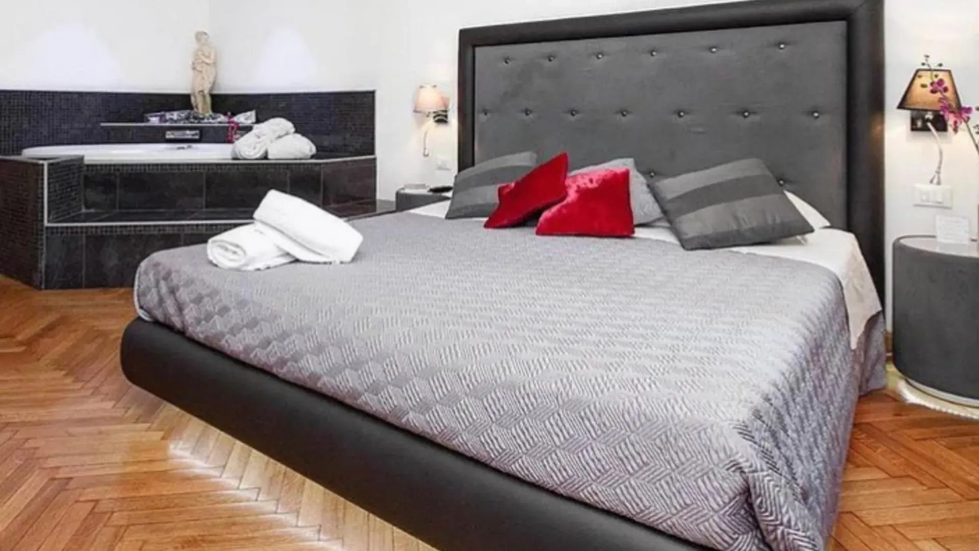 Bed in Persia Collection Trevi Bed in Persia Collection Trevi