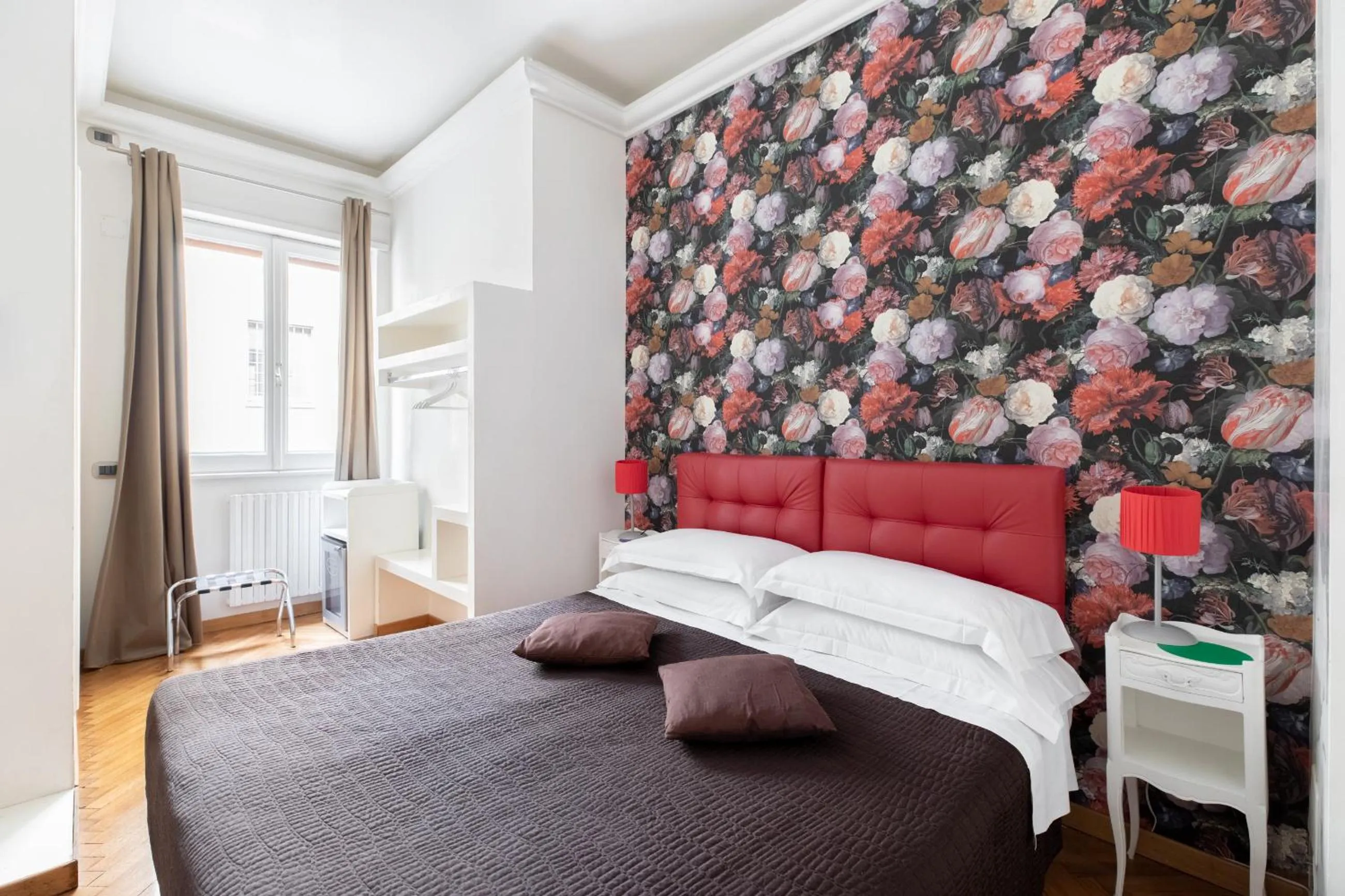 Bed in Persia Collection Trevi