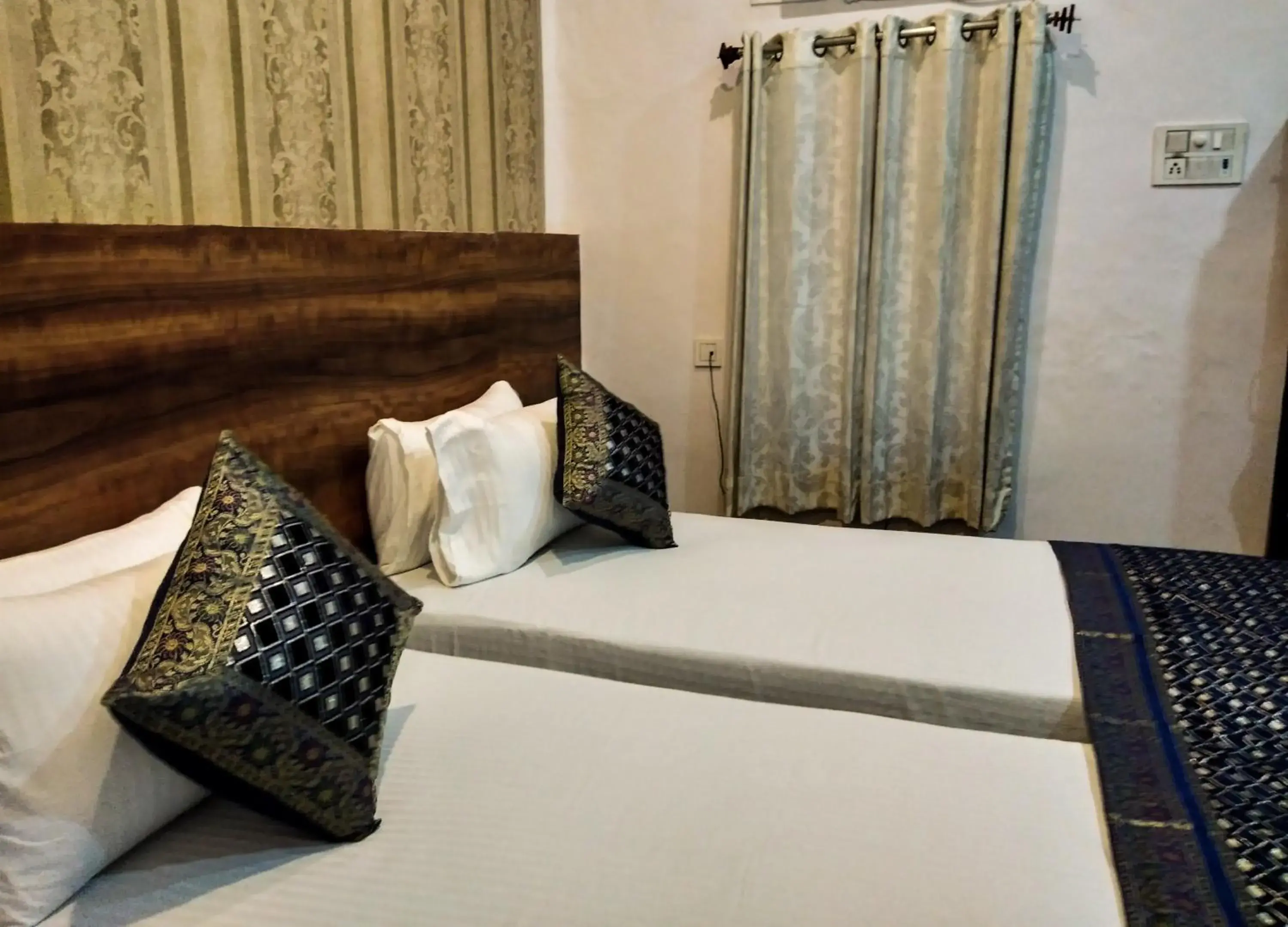 Nomad Suite in Dwivedi Hotels Hotel Elena Nomad Suite in Dwivedi Hotels Hotel Elena