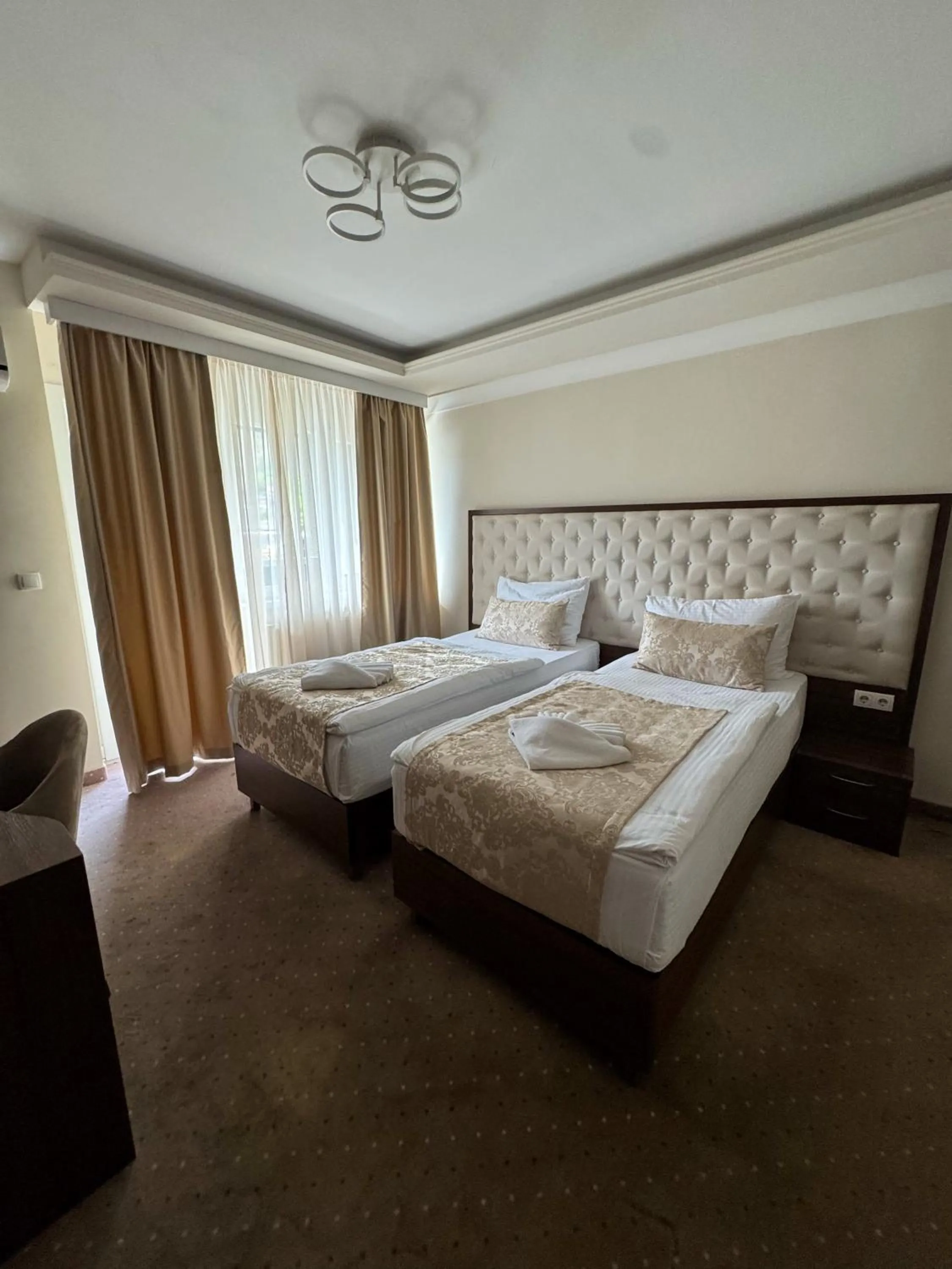 Hotel Turist 98