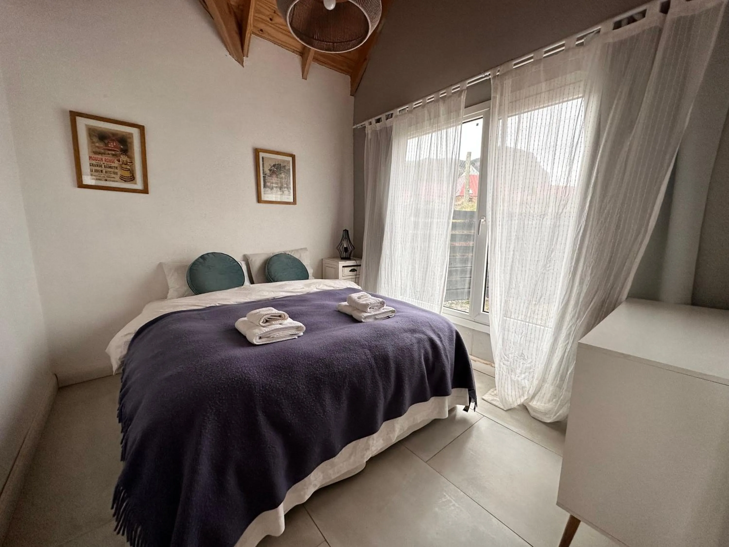 Kitchen or kitchenette, Bed in Patagonia Hikes Aparts