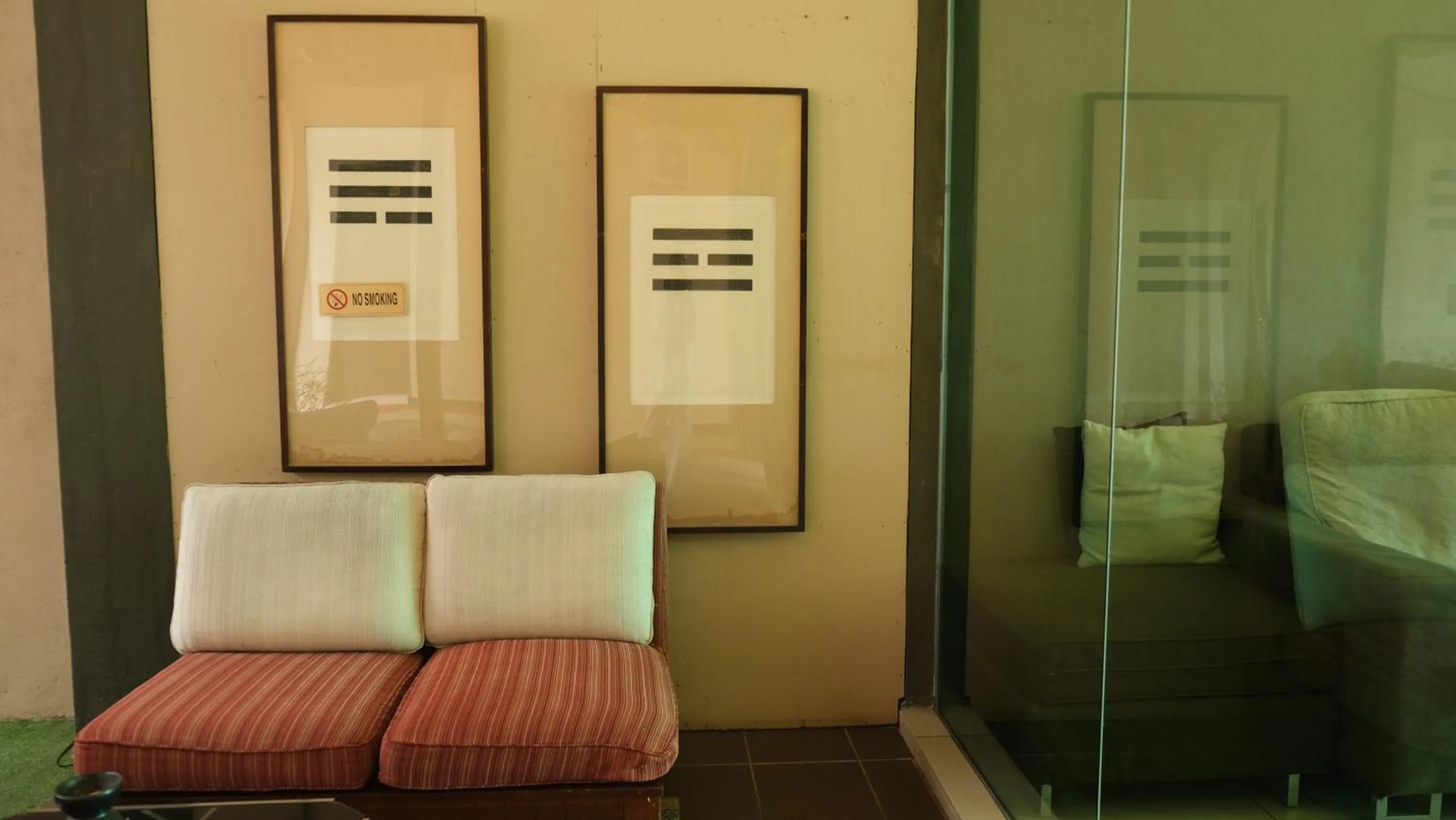 Seating area in Destini Akef Villa