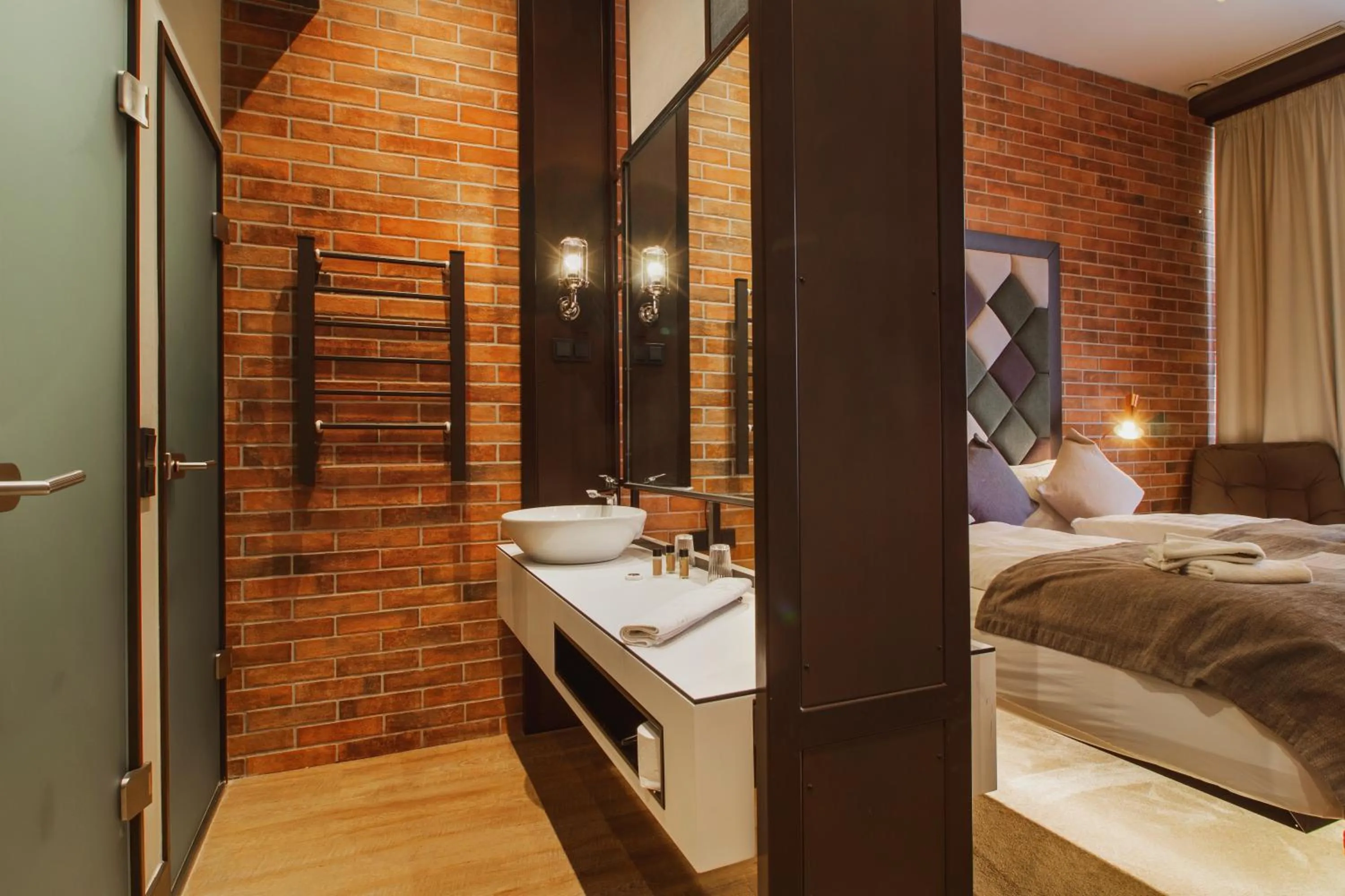 Bathroom, Bed in The Loft Budapest