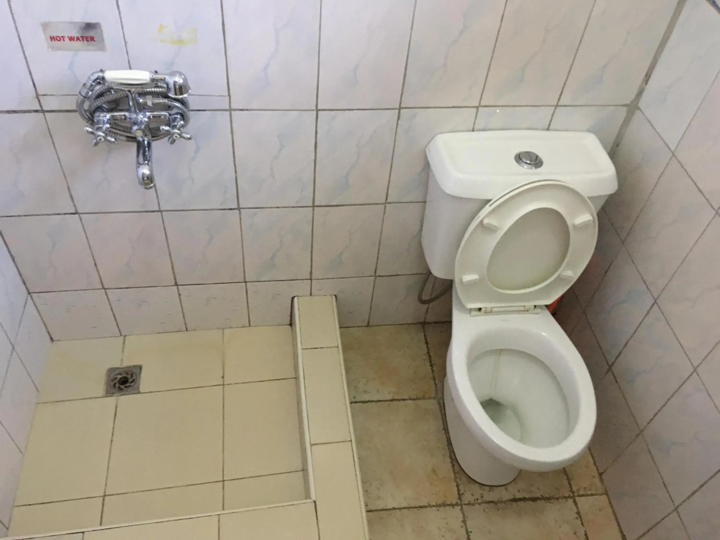 Single Room in Dream Palace Hotel Mbale Single Room in Dream Palace Hotel Mbale