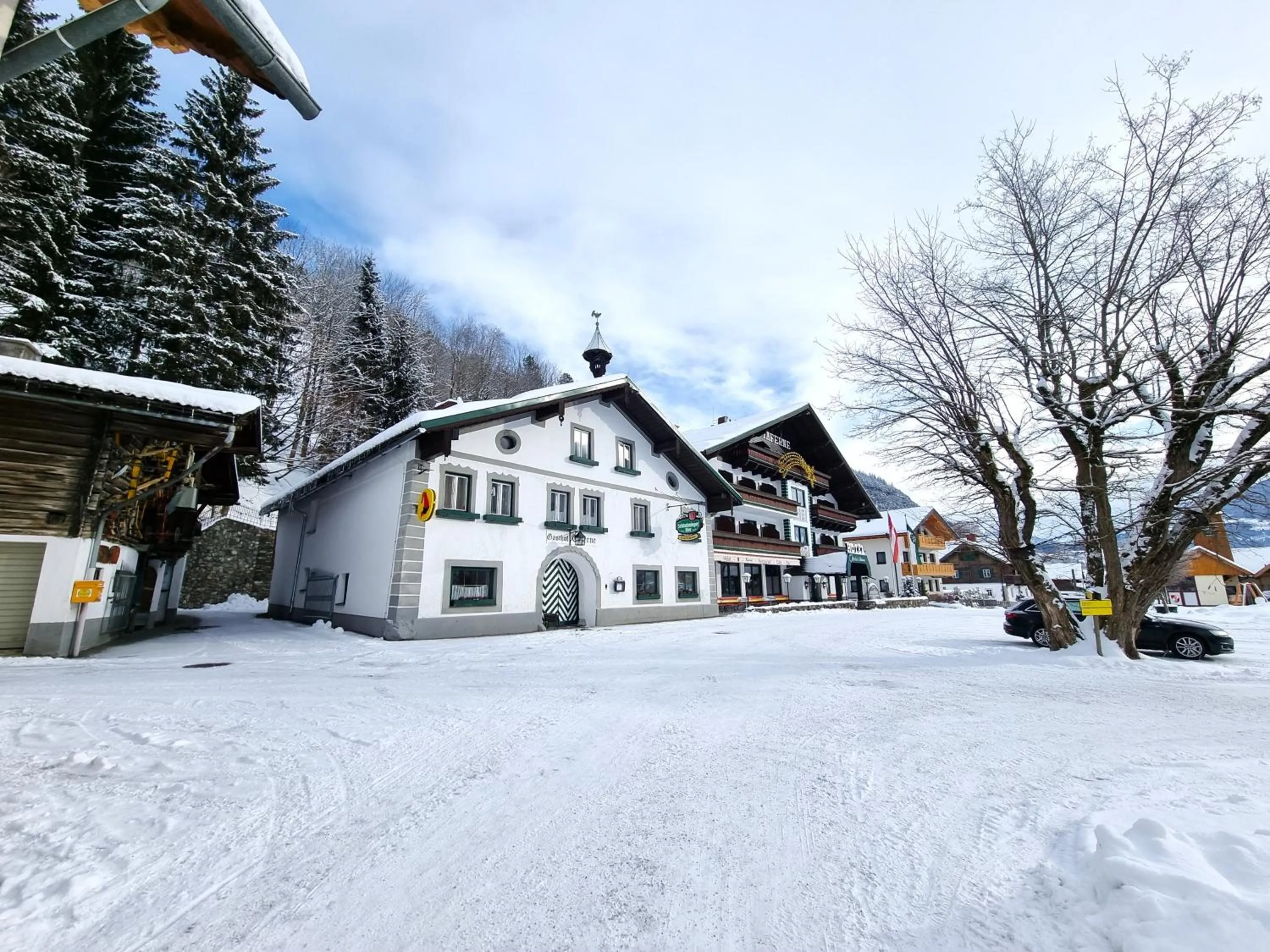 Property building in Hotel & Gasthof Taferne