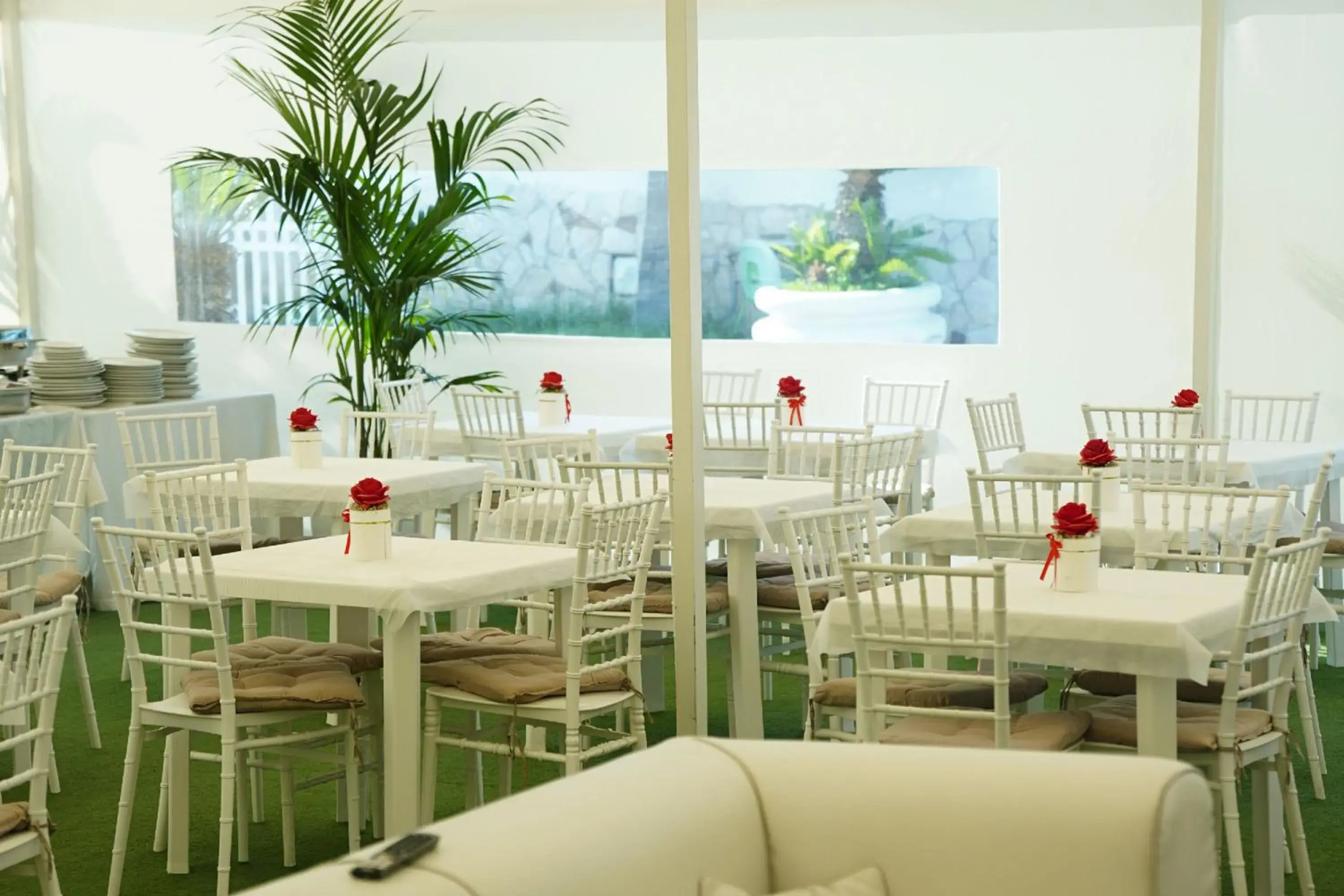 Breakfast in Bee Queen Hotel Breakfast in Bee Queen Hotel