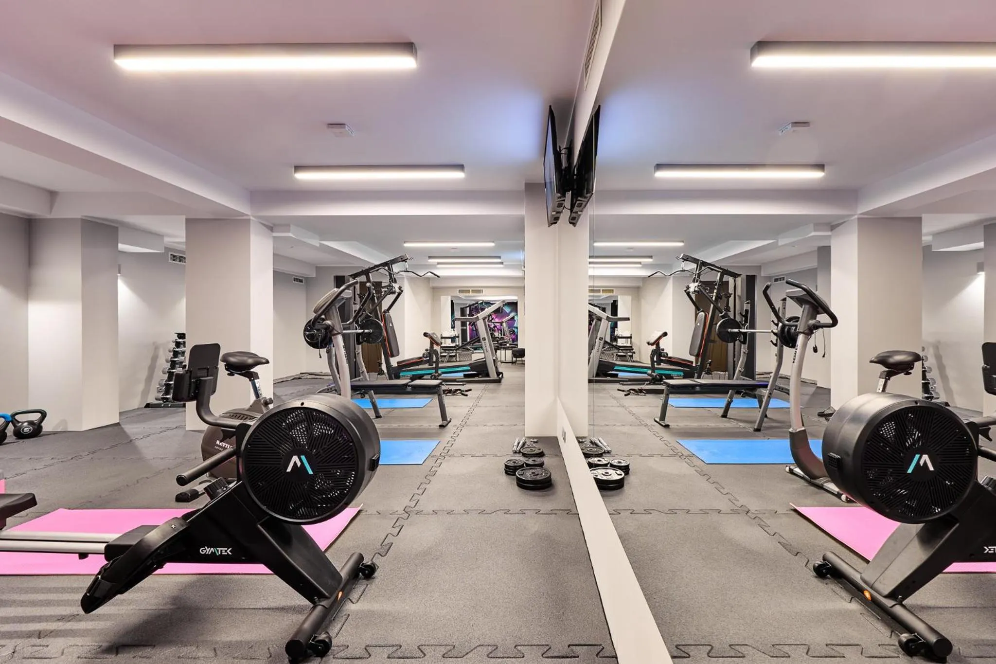 Fitness centre/facilities in Hotel DeSilva Premium Poznań
