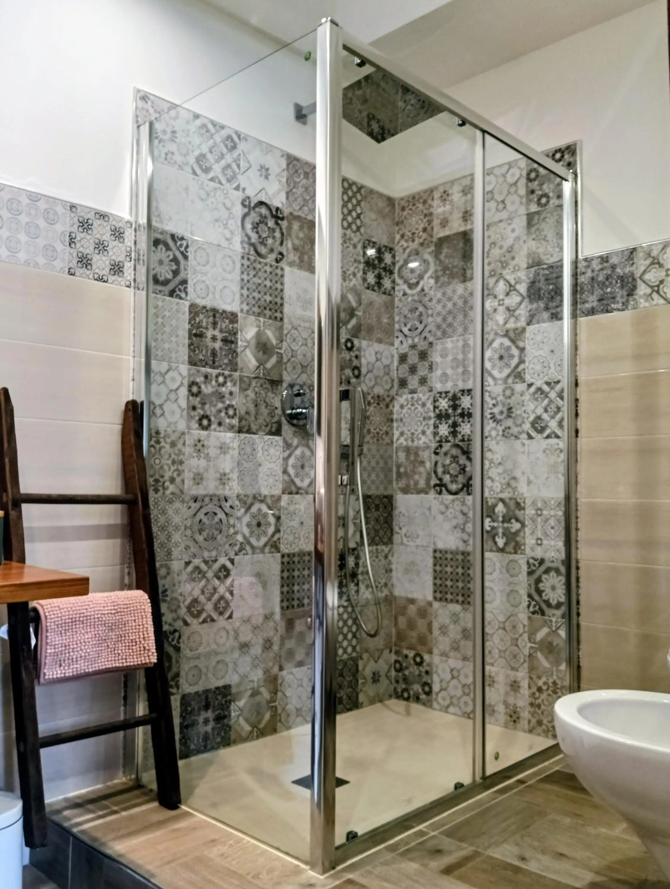 Shower in Casa Nina