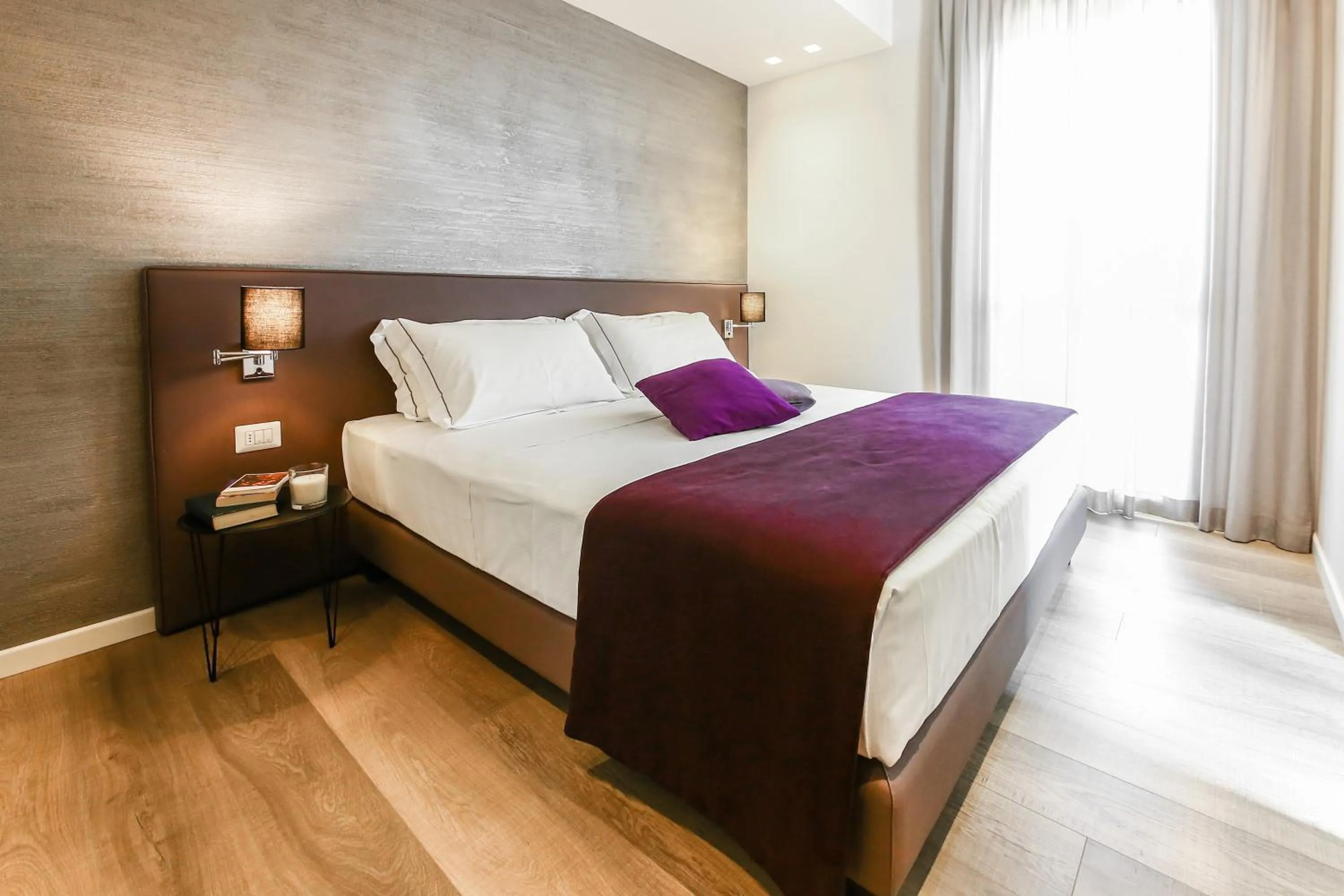 Photo of the whole room, Bed in La Bella Modena