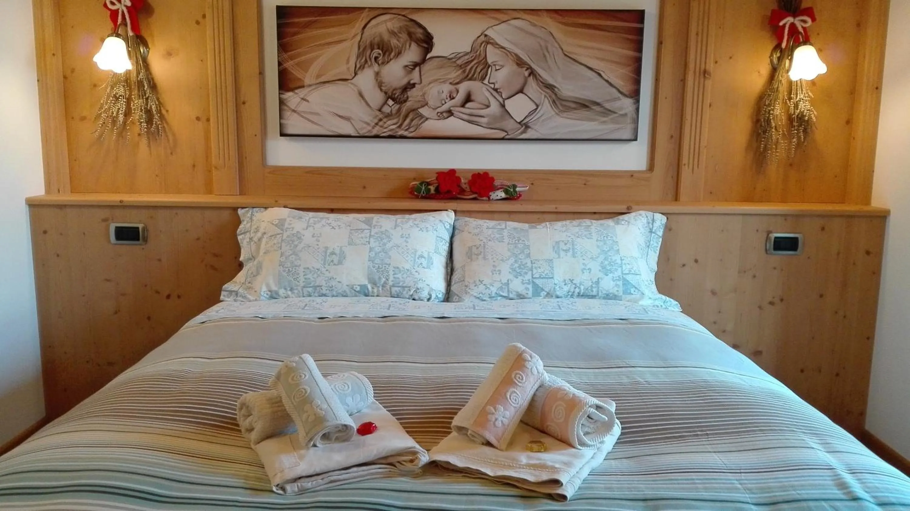 Decorative detail, Bed in B&B da mamma Lo