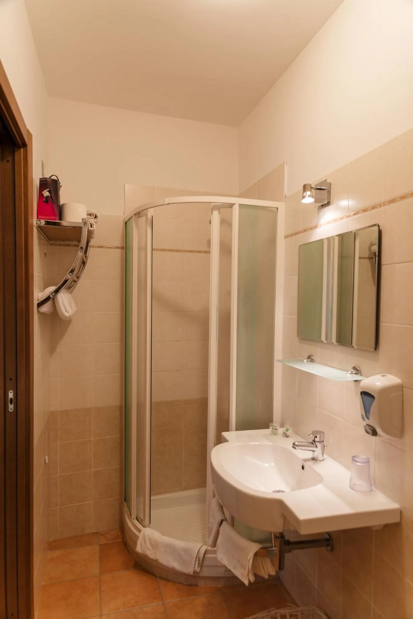 Shower in Villa dei Mercanti