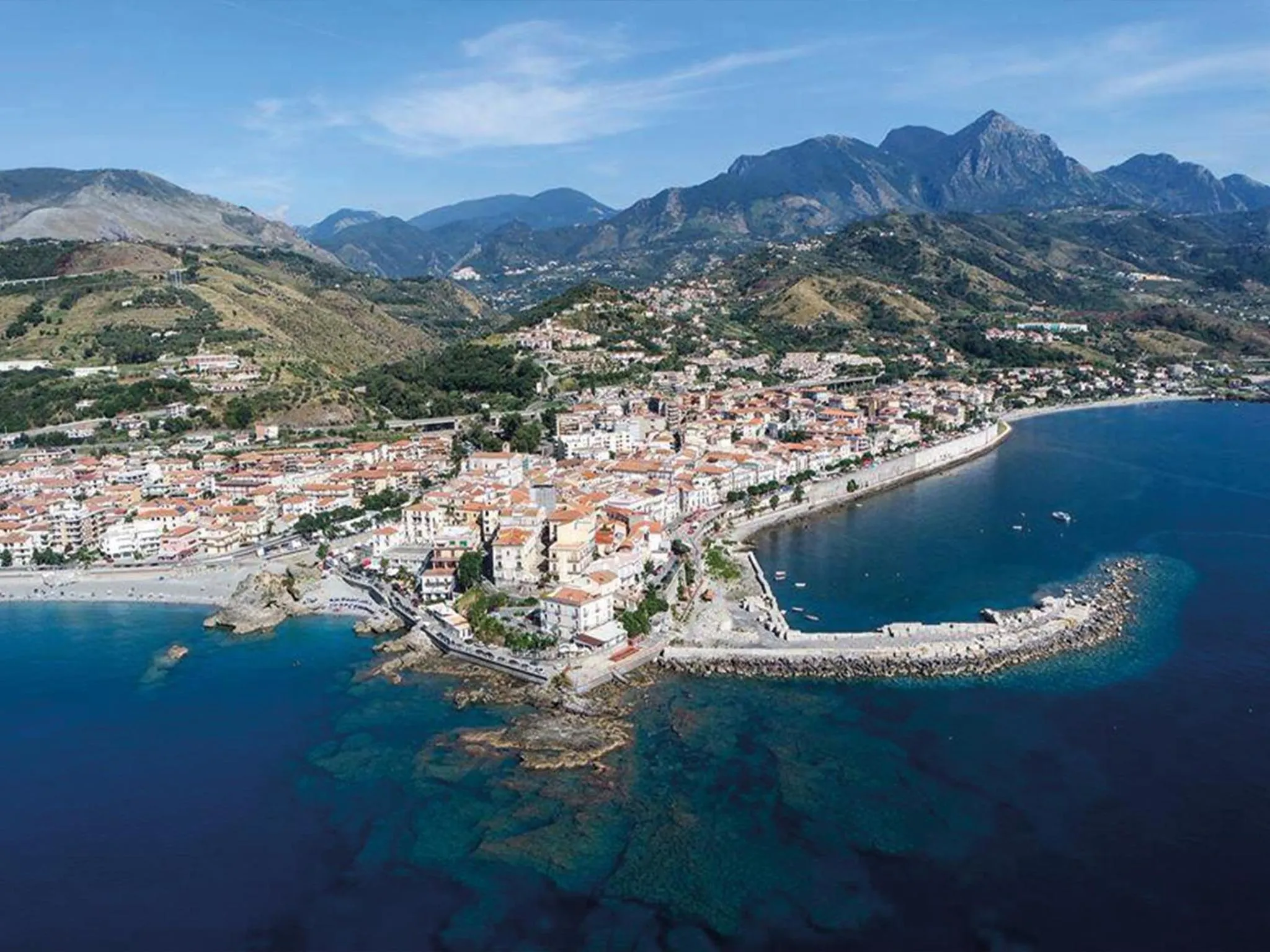 Nearby landmark in Villa dei Mercanti