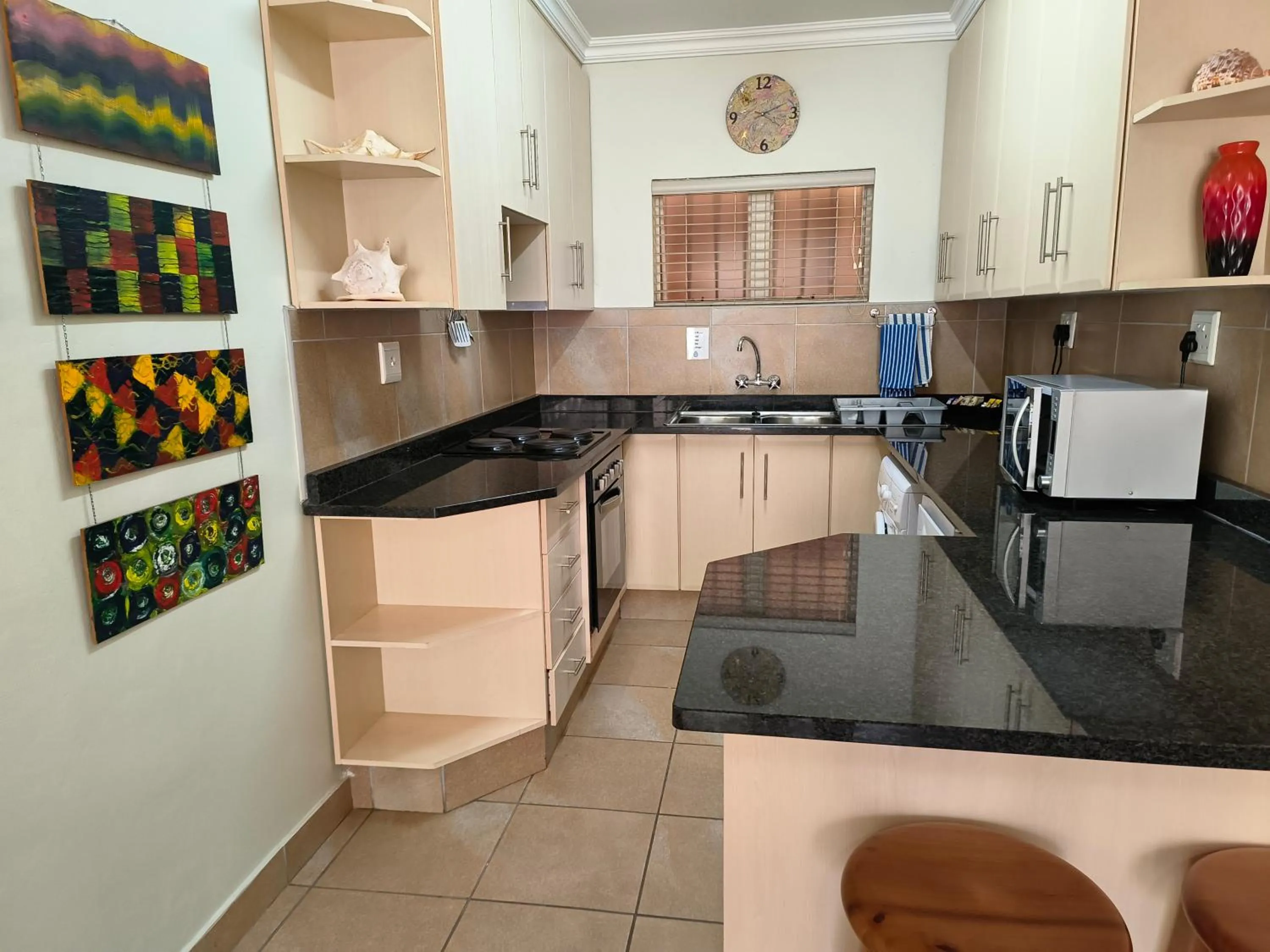 Kitchen or kitchenette in Wilger Guesthouse