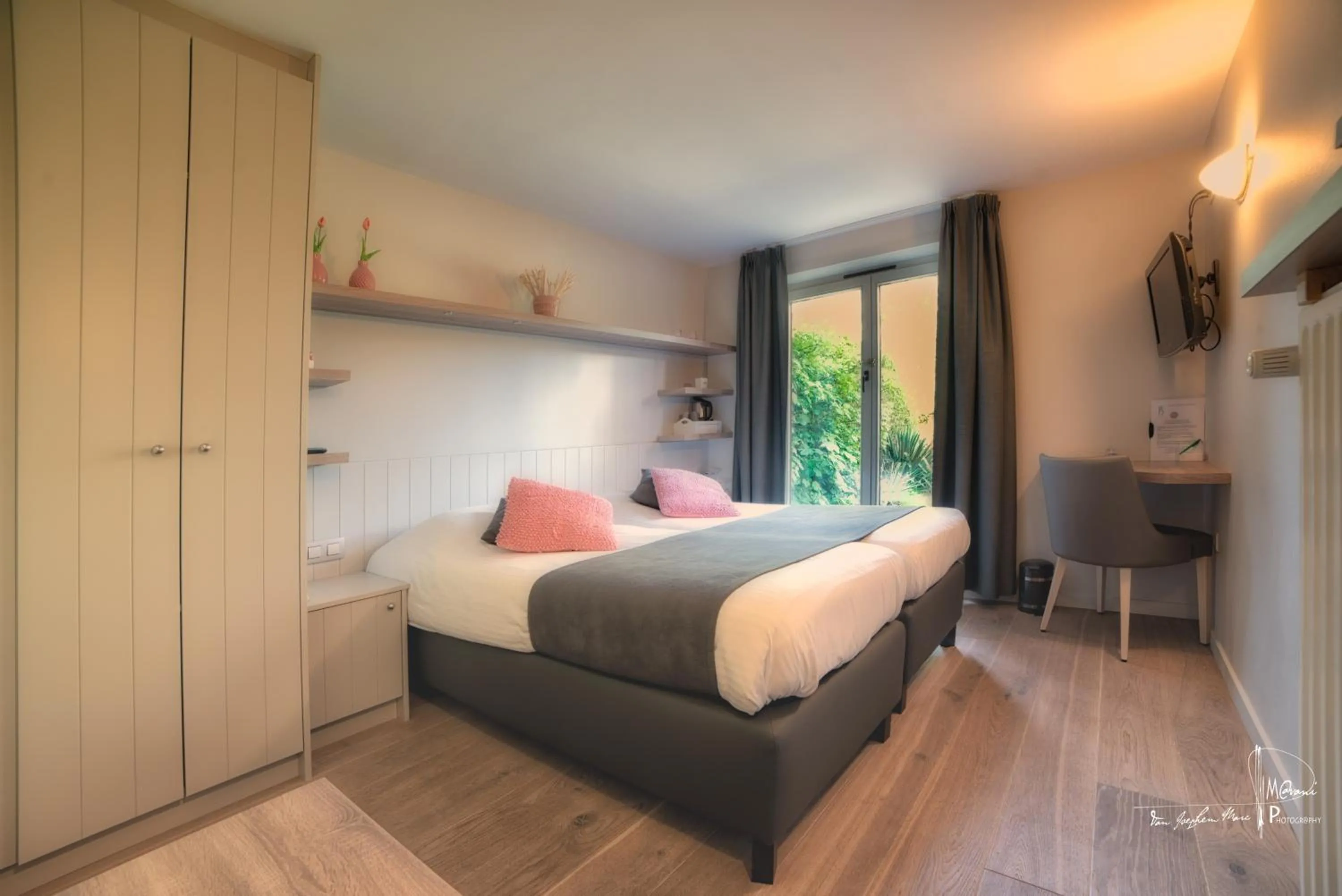 Bedroom, Bed in Hotel Bilderdijk