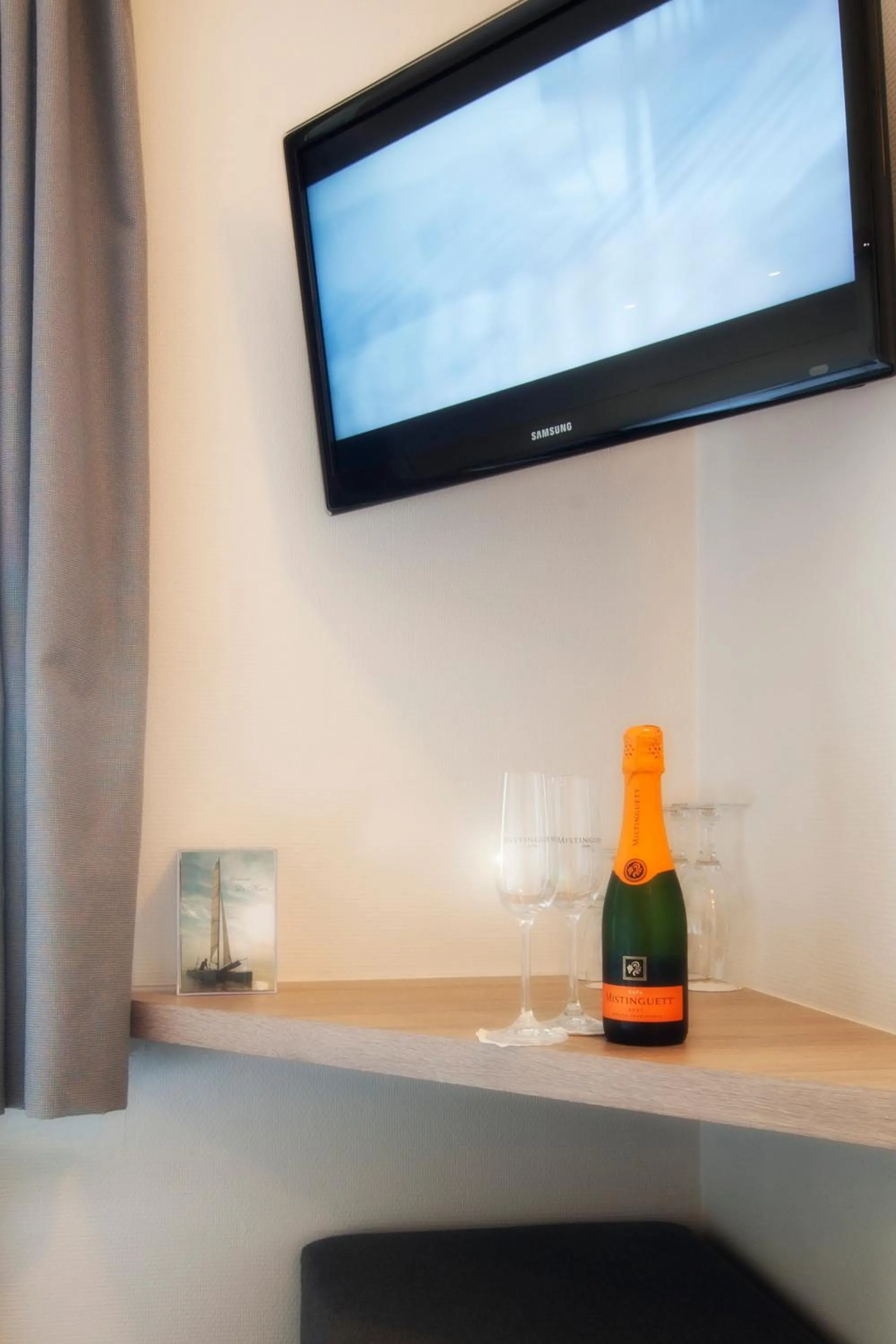 TV and multimedia in Hotel Bilderdijk