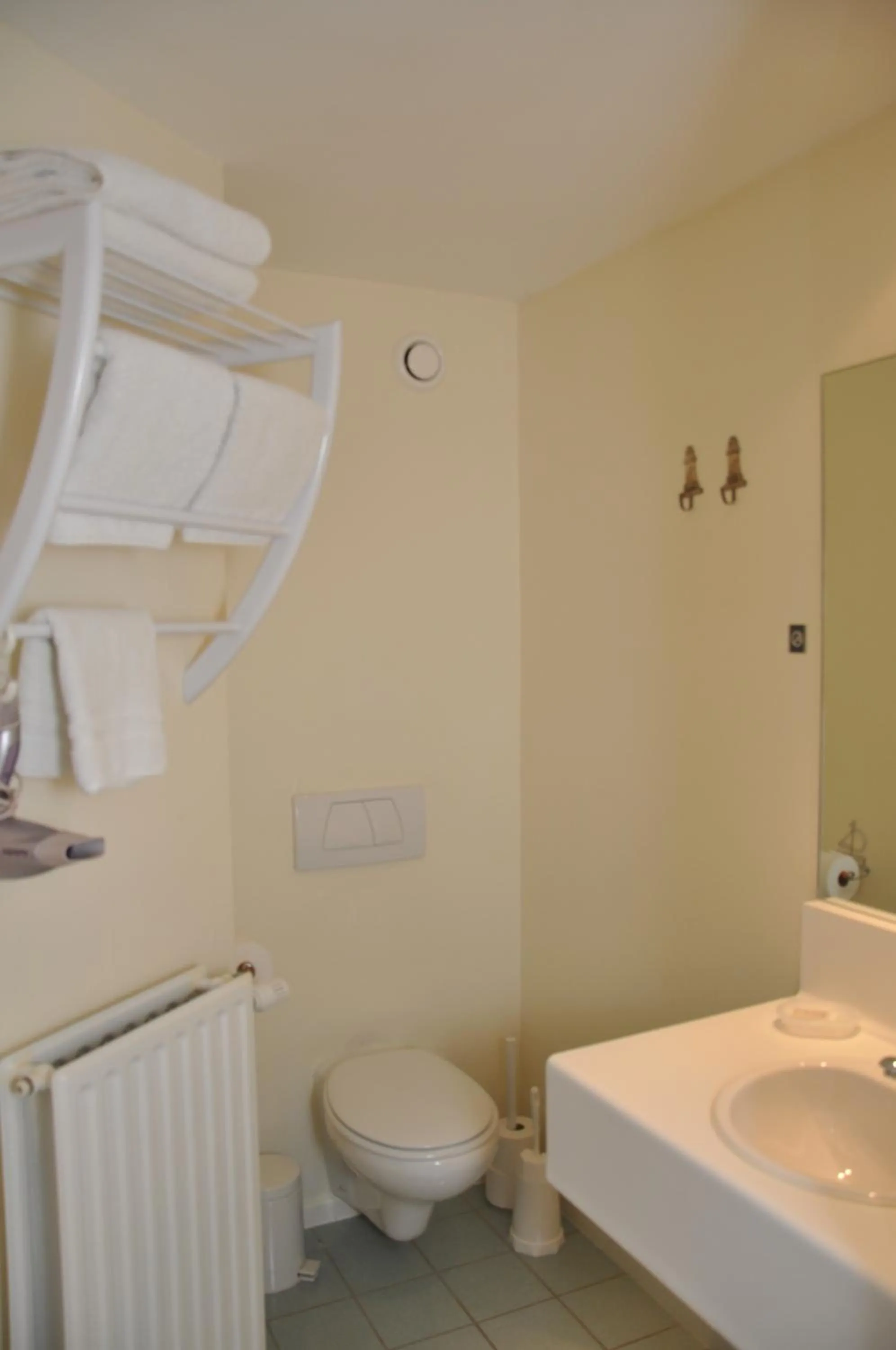 Bathroom in Hotel Bilderdijk