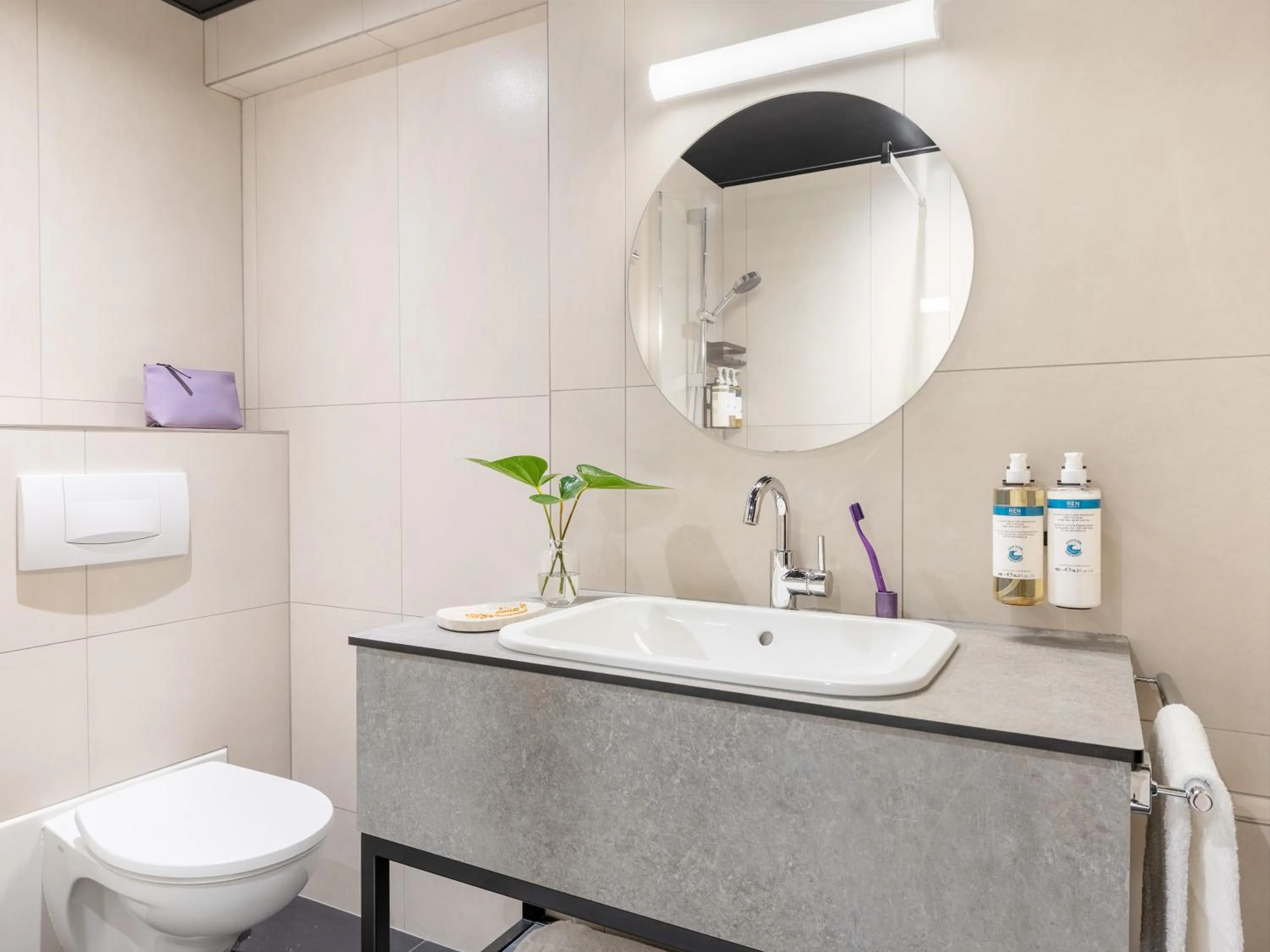 Toilet in Numa Brussels Royal Galleries