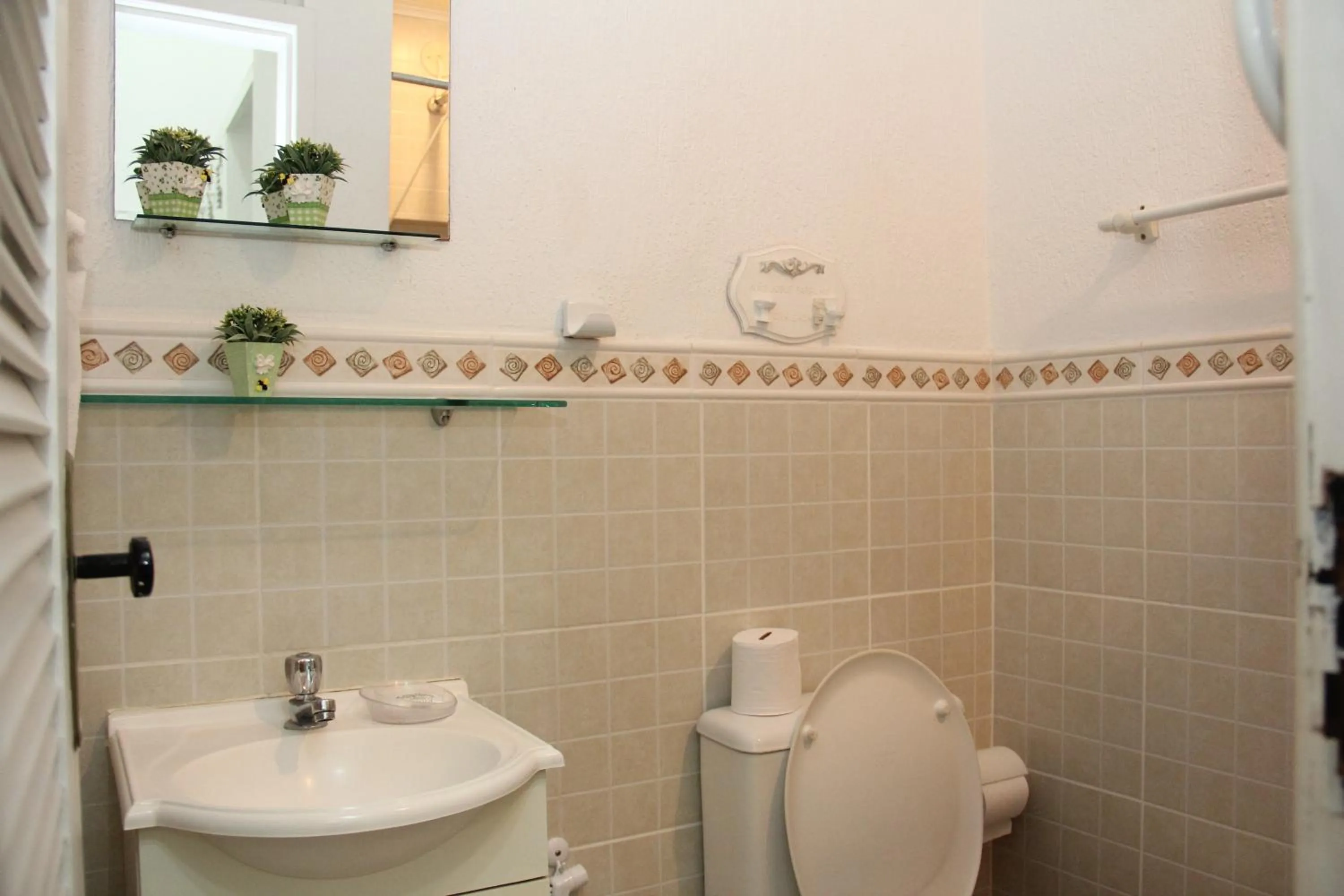 Shower in Apart Hotel Pet Friendly em Búzios