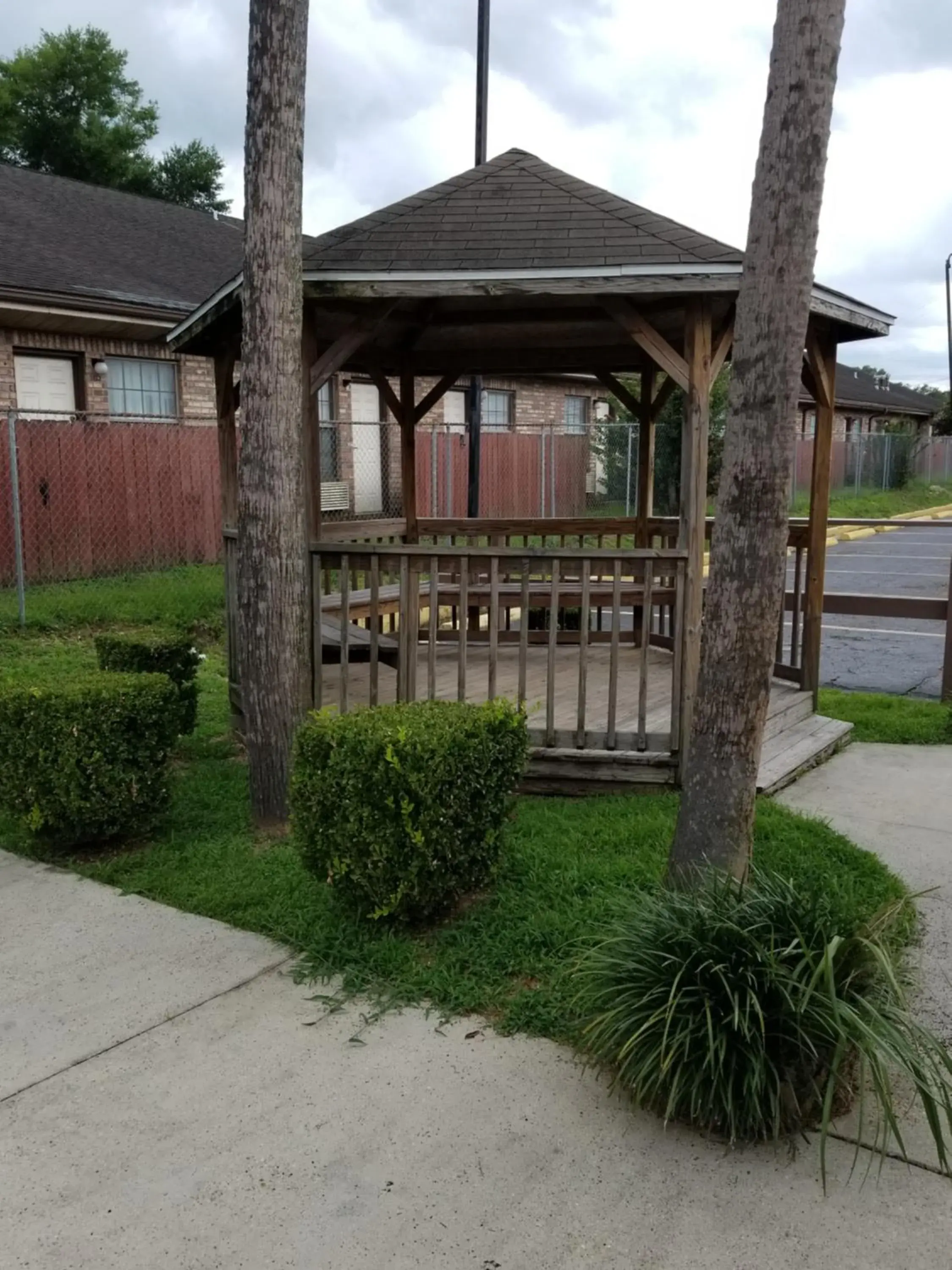 Property building in Executive Inn Property building in Executive Inn