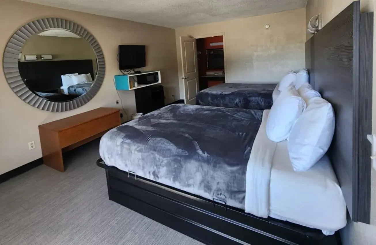 Bed in Executive Inn Bed in Executive Inn