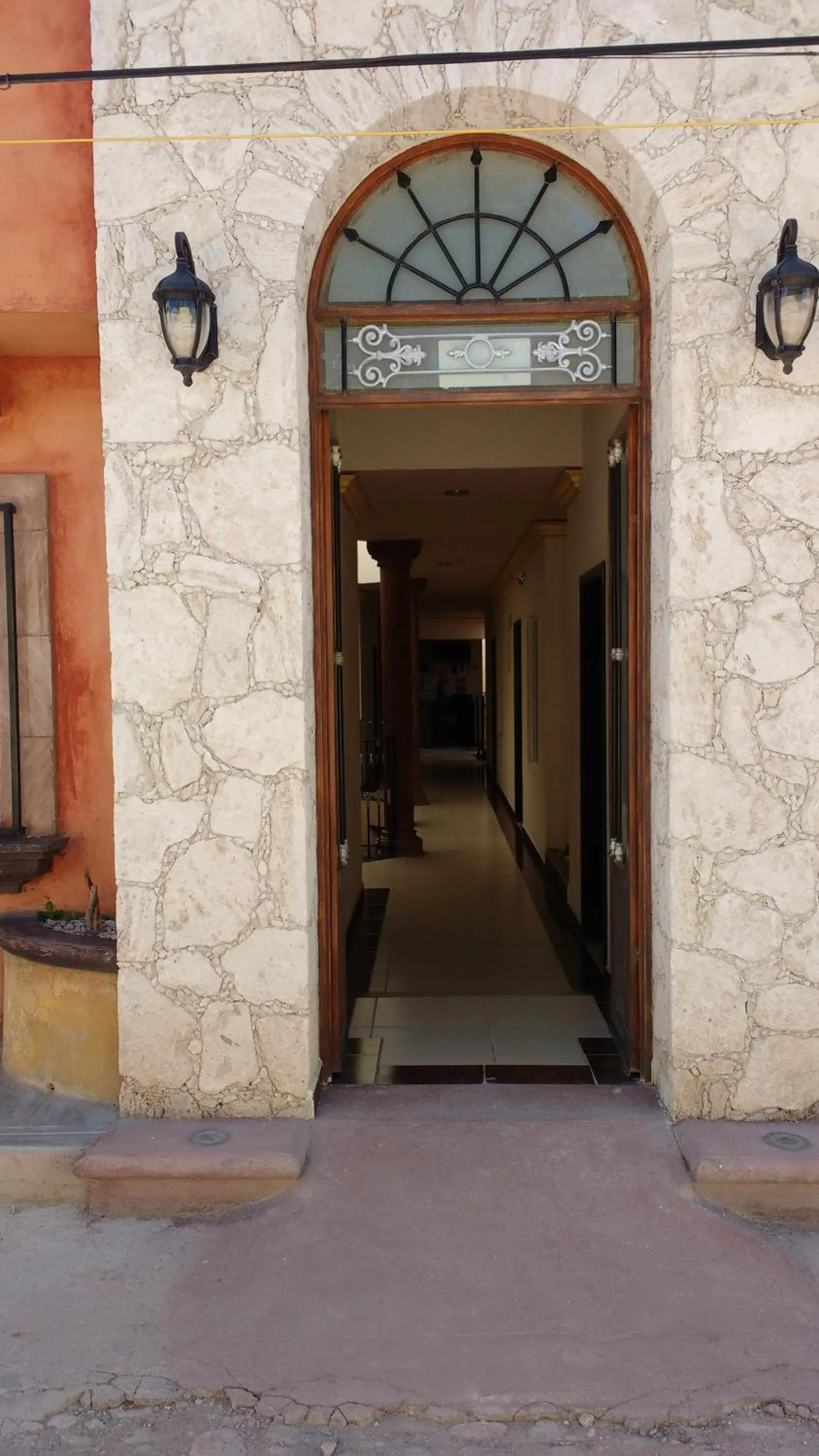 Property building in Hotel Peña Real