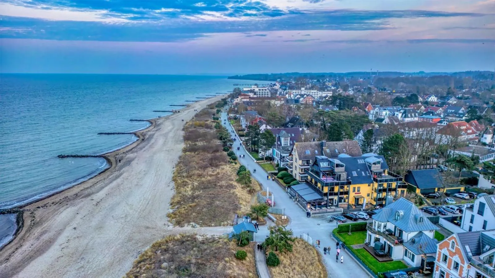 Property building in Seaside-Strandhotel