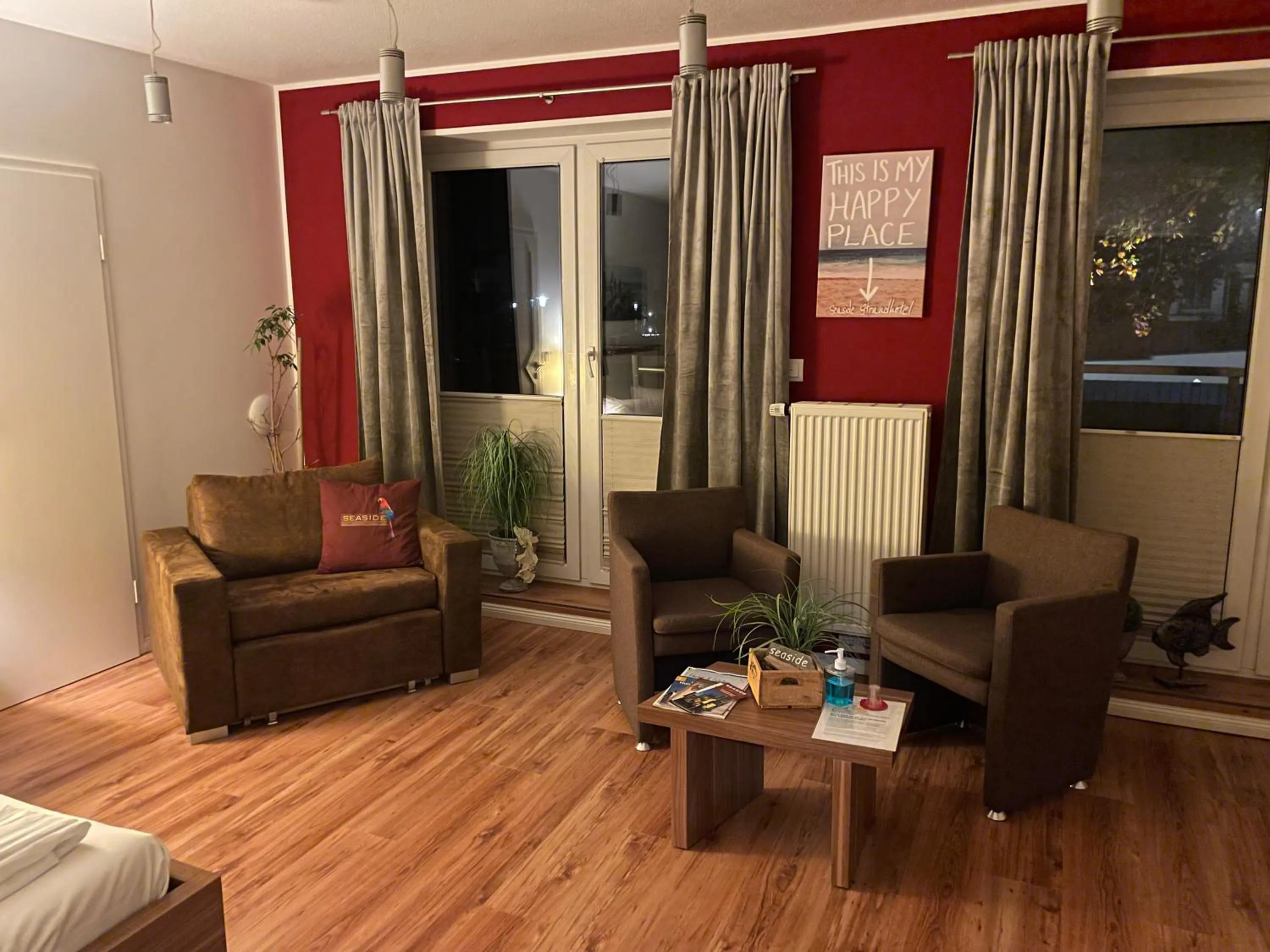 Photo of the whole room in Seaside-Strandhotel