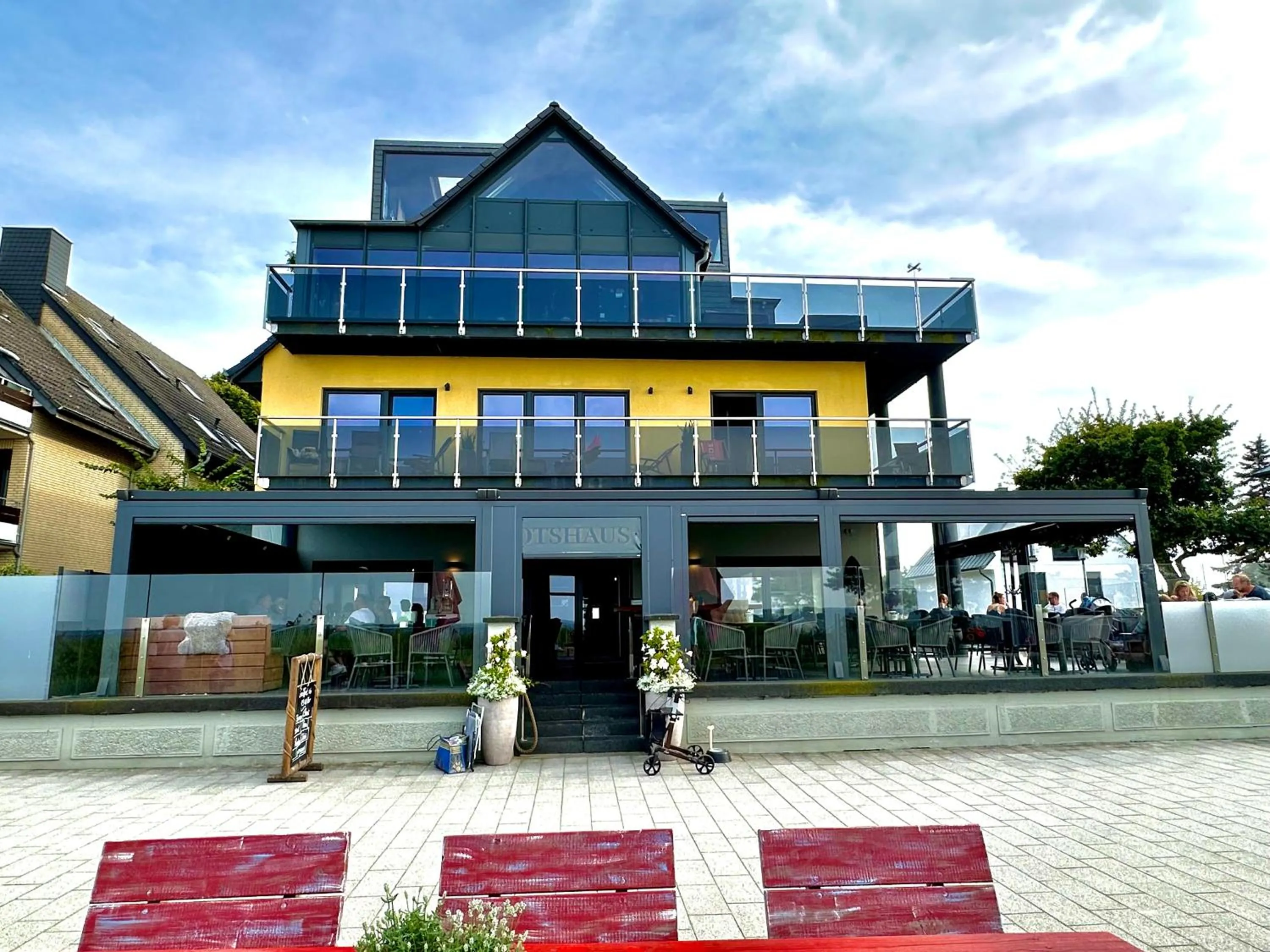 Property building in Seaside-Strandhotel