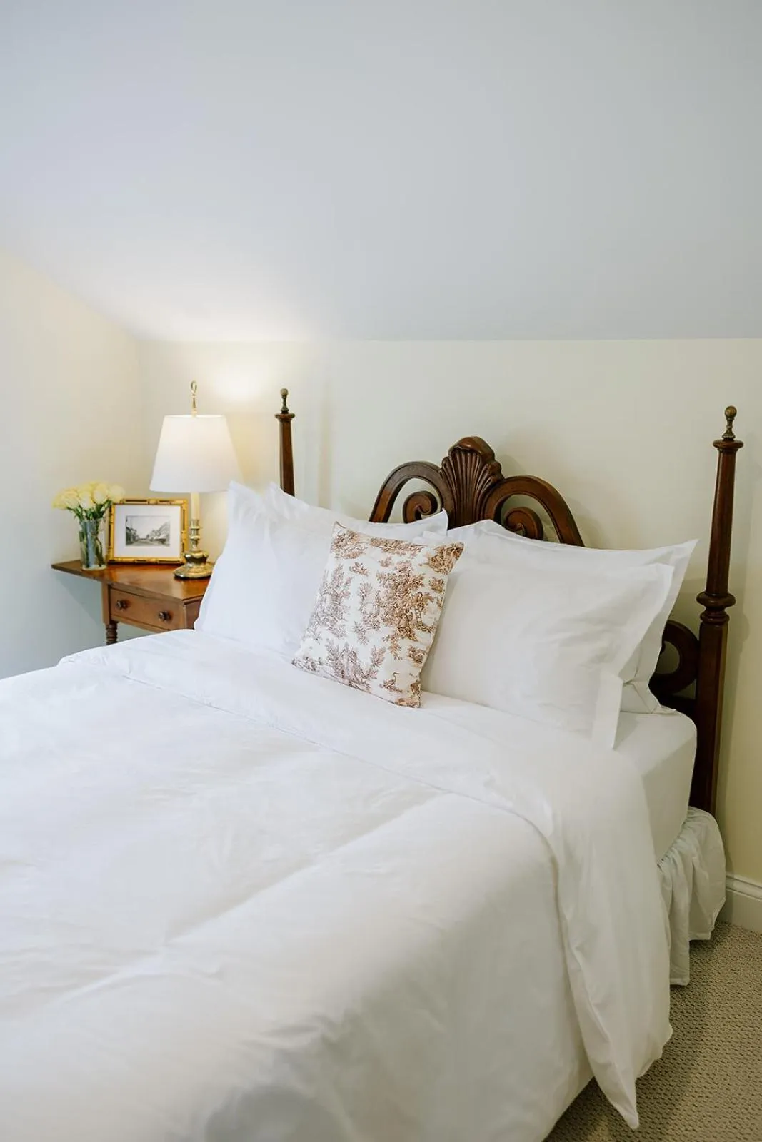 Bedroom, Bed in The Rochester Inn