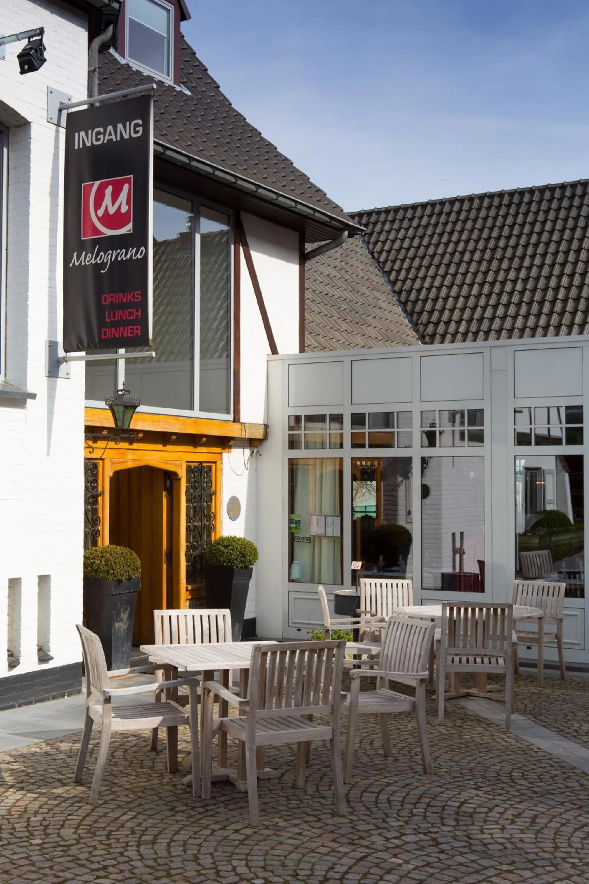 Facade/entrance in Hotel Malpertuus