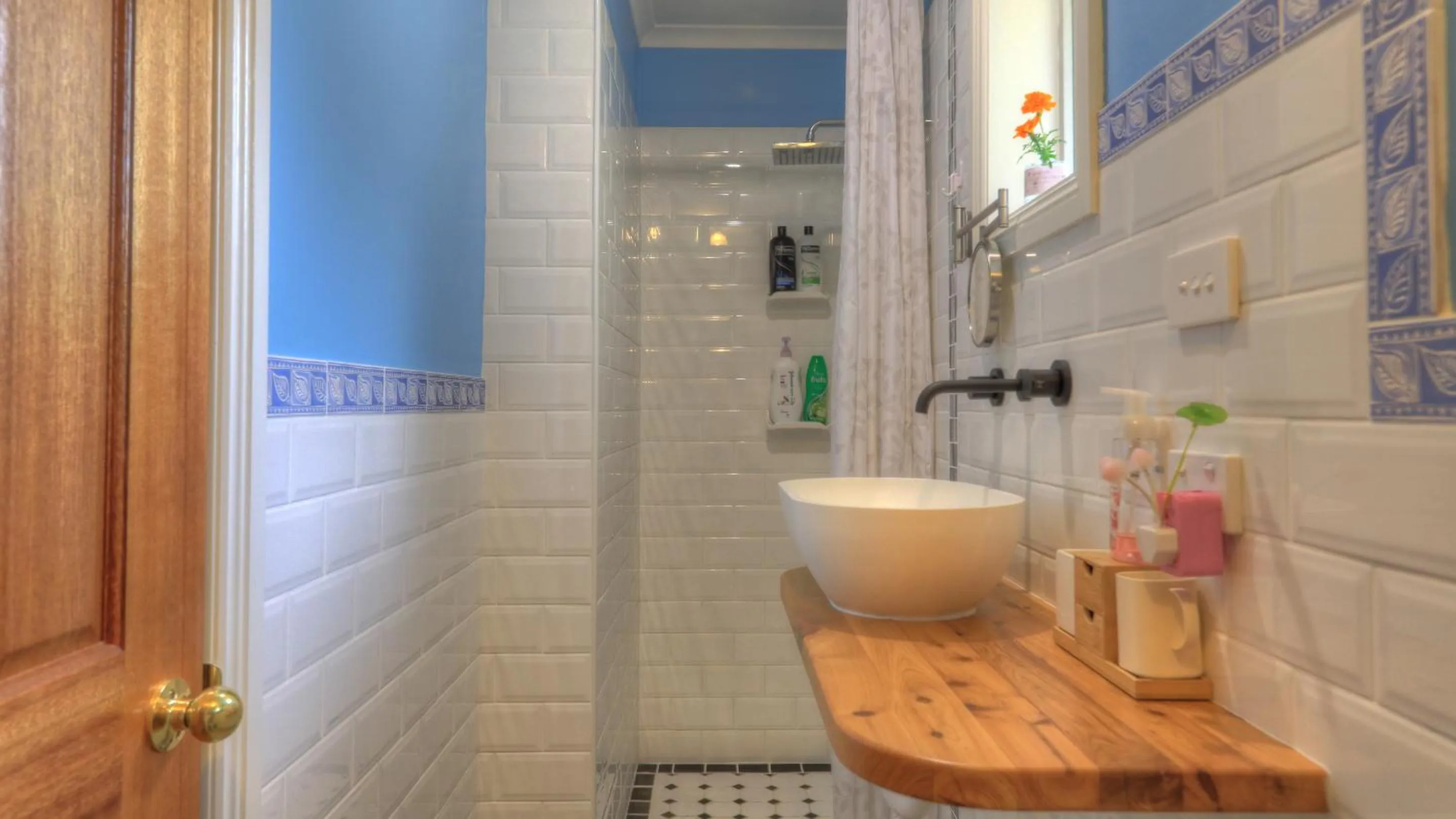 Bathroom in The Bank Guesthouse Glen Innes