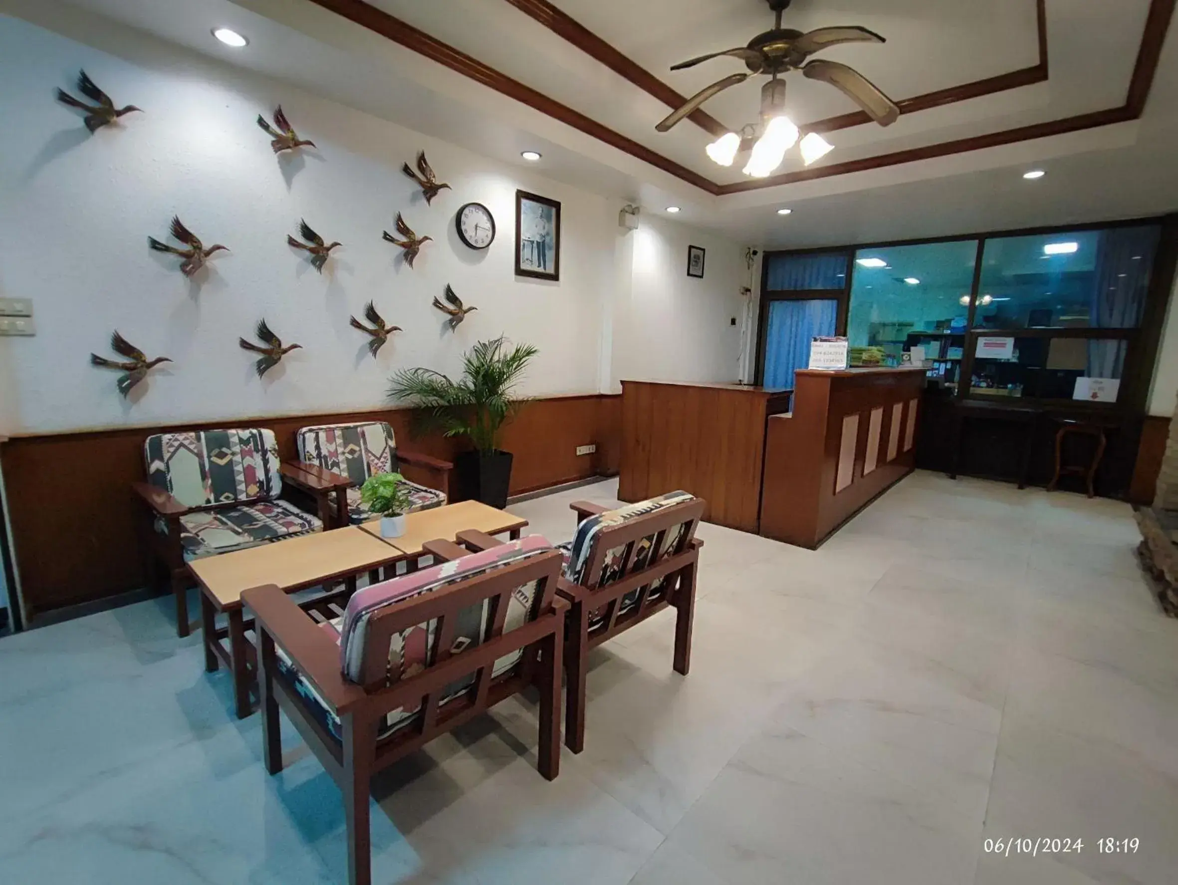 Living room in Smile Court Pattaya by Mike Group Living room in Smile Court Pattaya by Mike Group