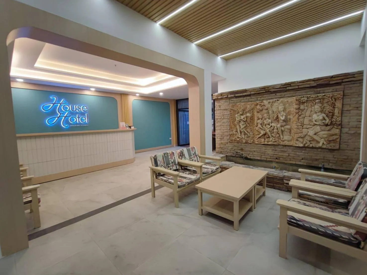 Living room in House Hotel Walking Street Pattaya