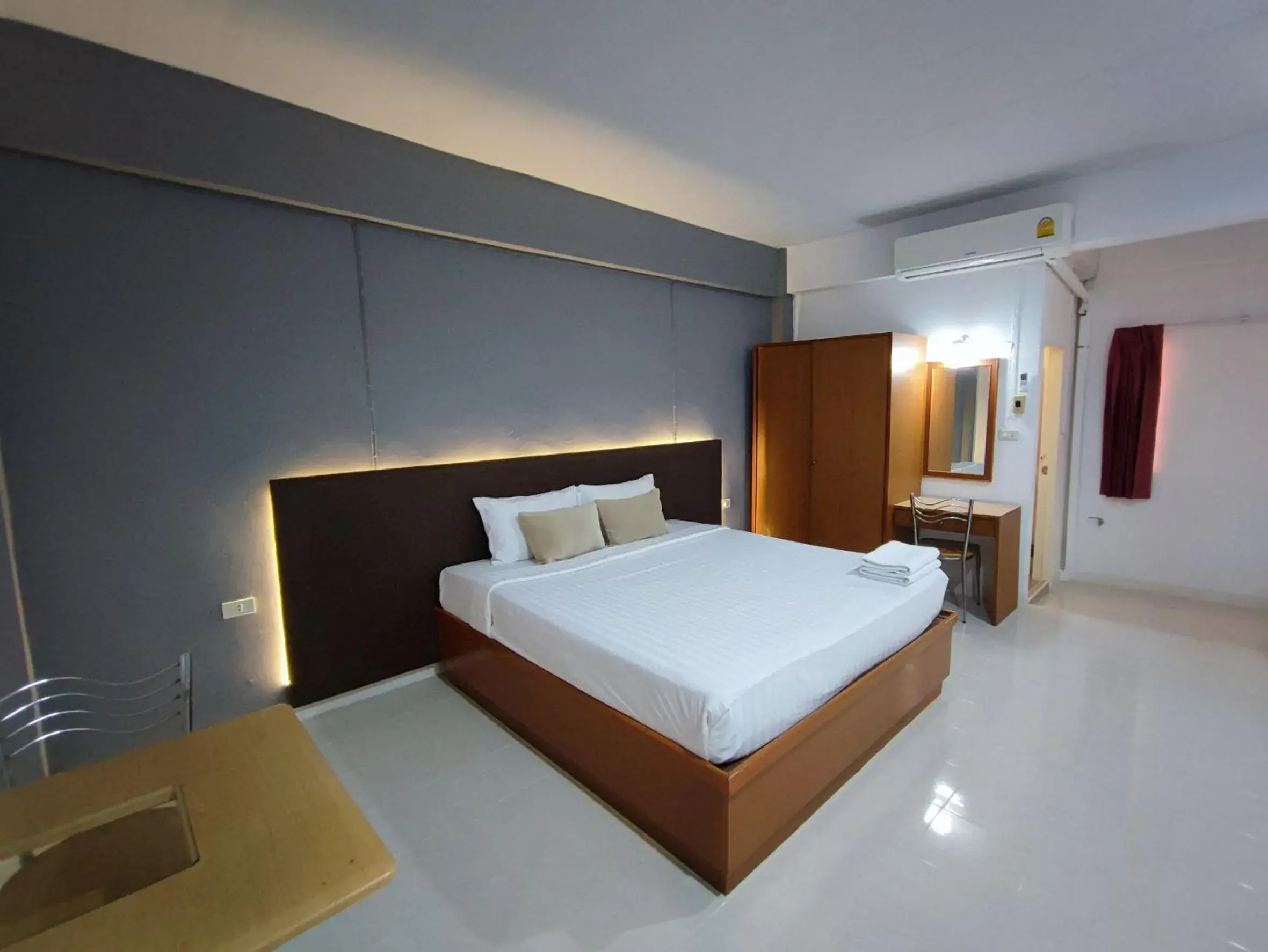 Photo of the whole room, Bed in Smile Court Pattaya by Mike Group Photo of the whole room, Bed in Smile Court Pattaya by Mike Group