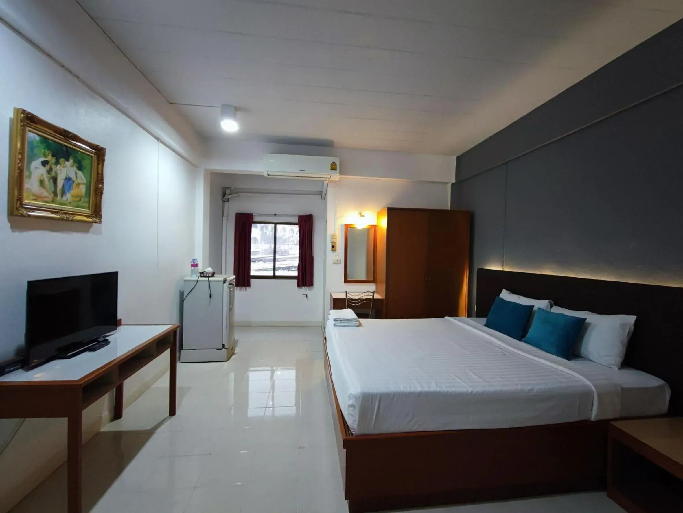 Photo of the whole room, Bed in Smile Court Pattaya by Mike Group Photo of the whole room, Bed in Smile Court Pattaya by Mike Group