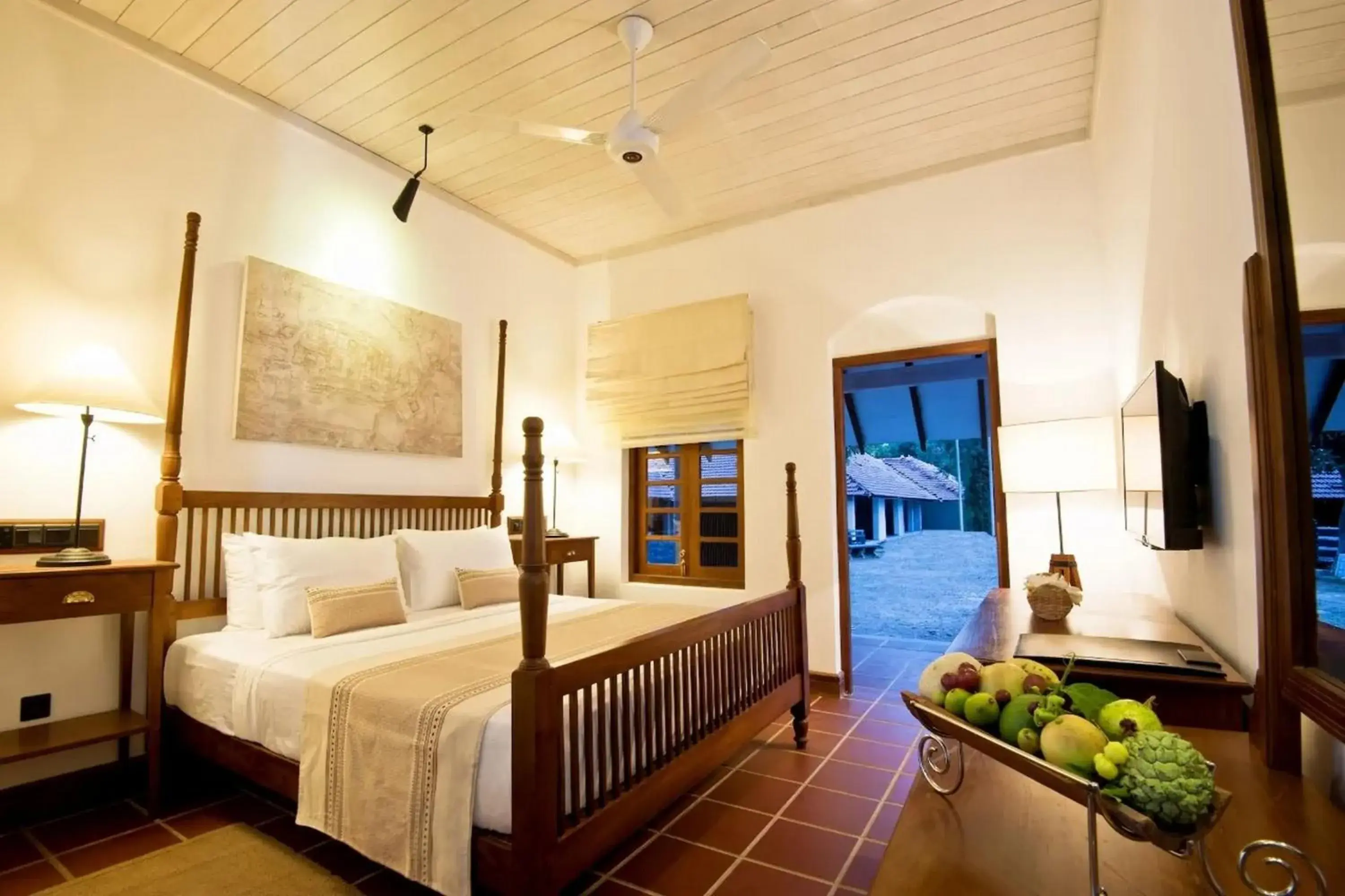 TV and multimedia, Bed in EKHO Sigiriya - 700 meters to Sigiriya Rock TV and multimedia, Bed in EKHO Sigiriya - 700 meters to Sigiriya Rock