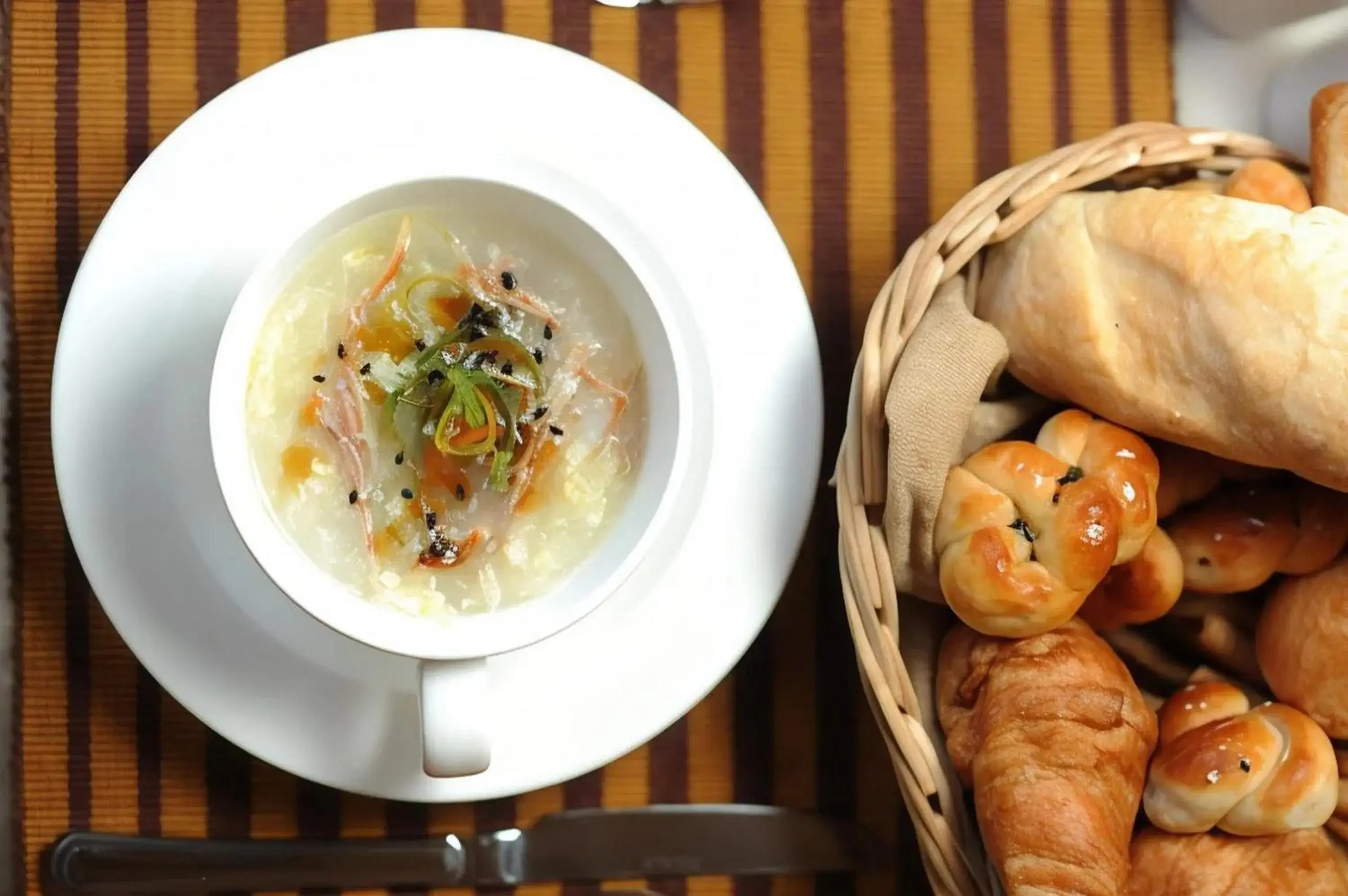 Continental breakfast in EKHO Sigiriya - 700 meters to Sigiriya Rock Continental breakfast in EKHO Sigiriya - 700 meters to Sigiriya Rock