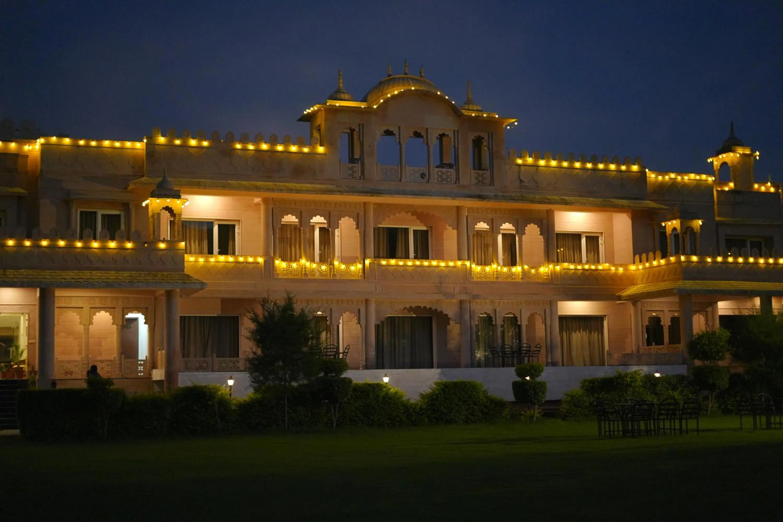 Facade/entrance in Dhawala Resort By Aamod