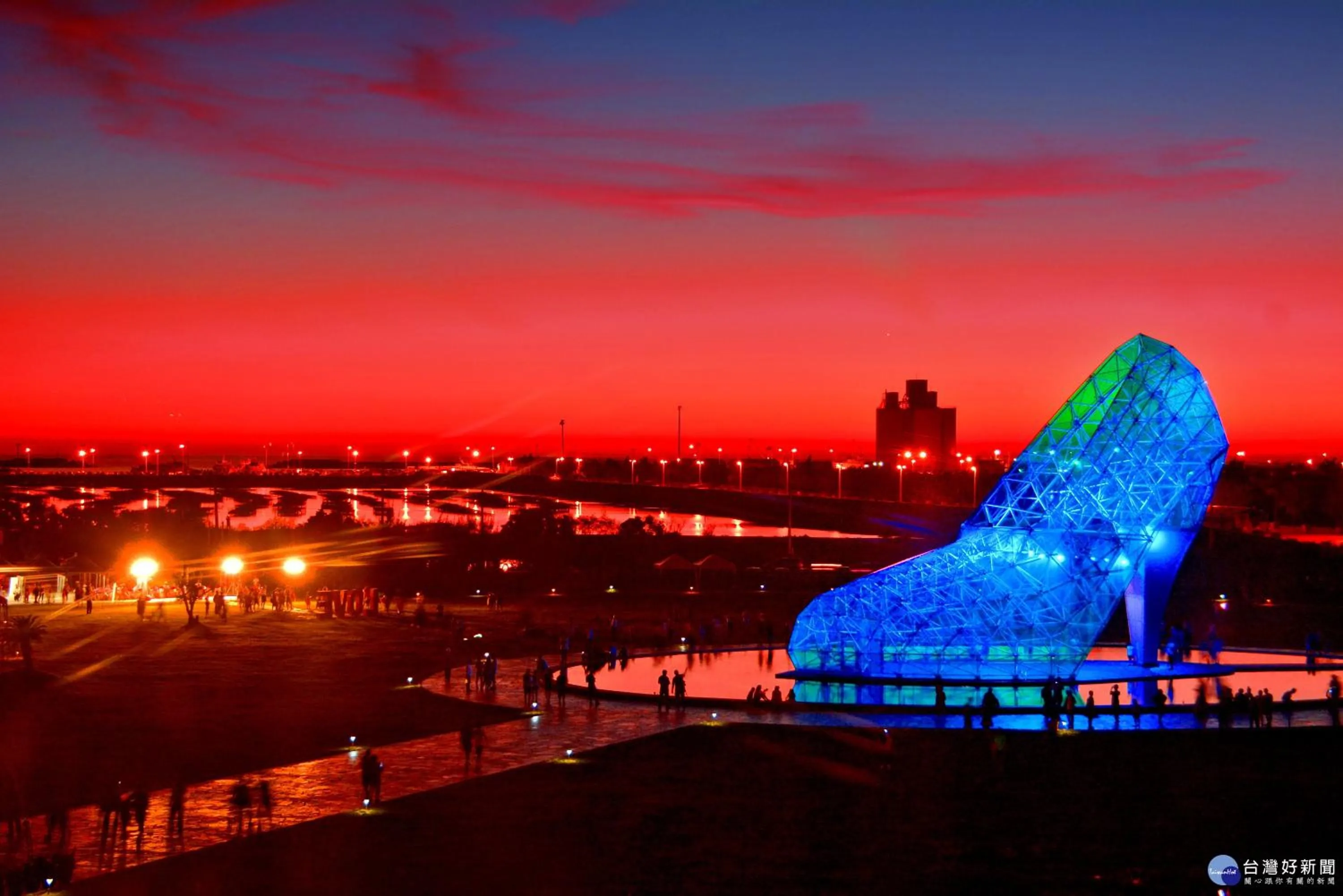 Nearby landmark in Light Shadow