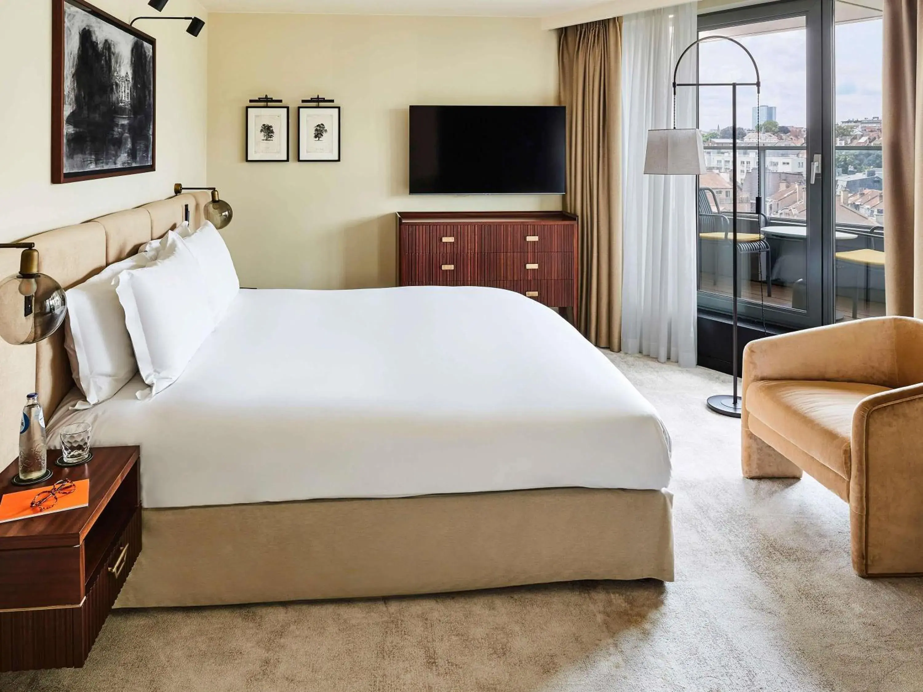 Bedroom, Bed in Sofitel Brussels Europe Bedroom, Bed in Sofitel Brussels Europe