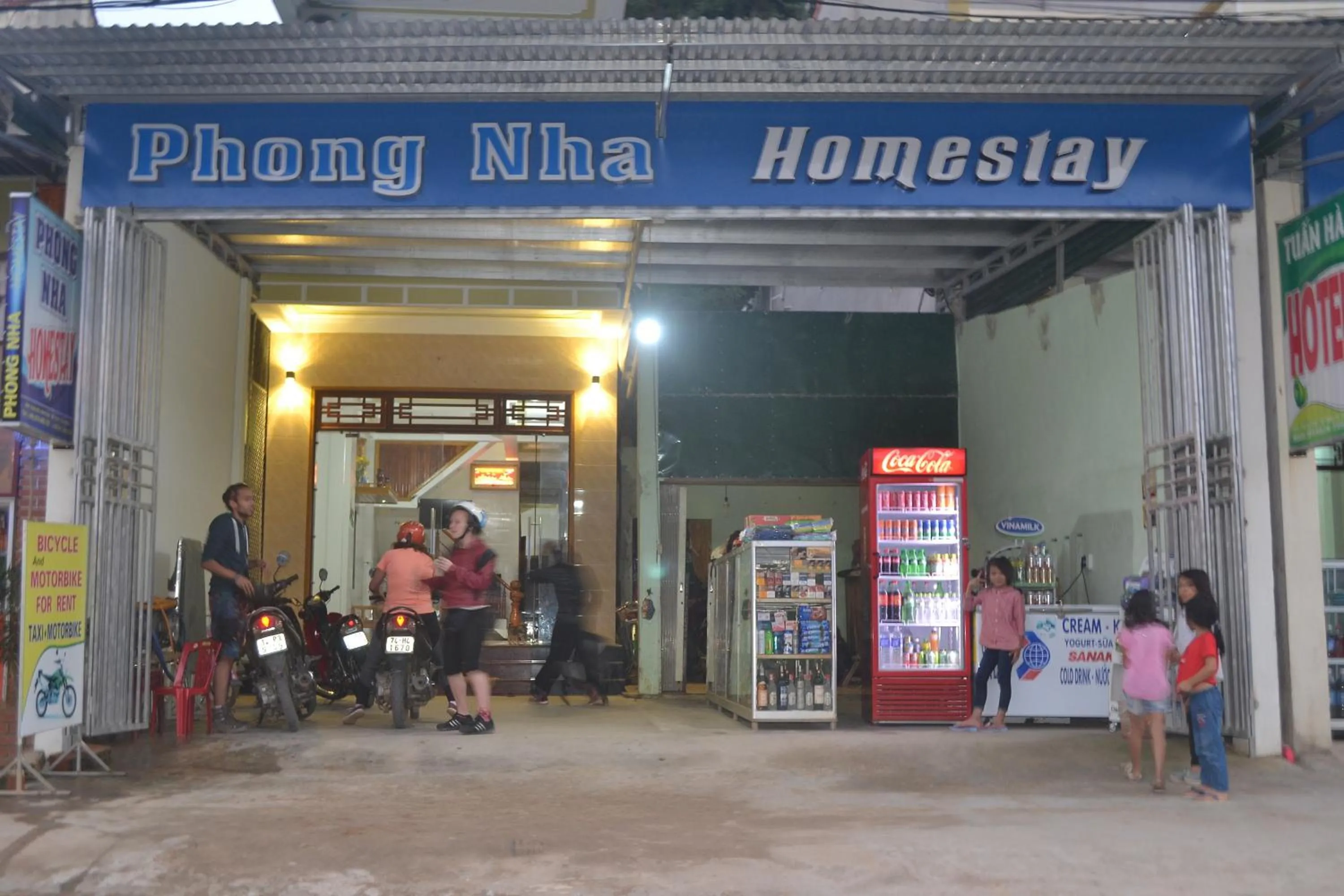 Facade/entrance in Phong Nha Homestay