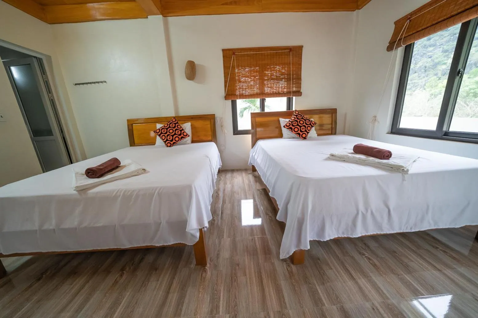 Bed in Phong Nha Homestay