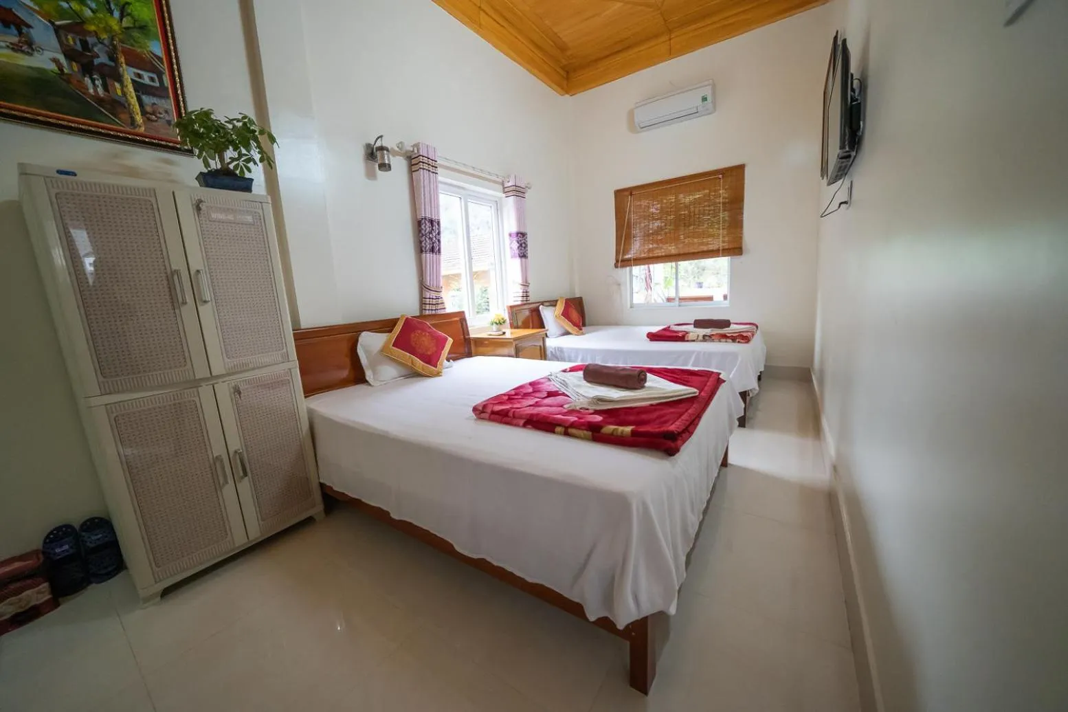 Bed in Phong Nha Homestay