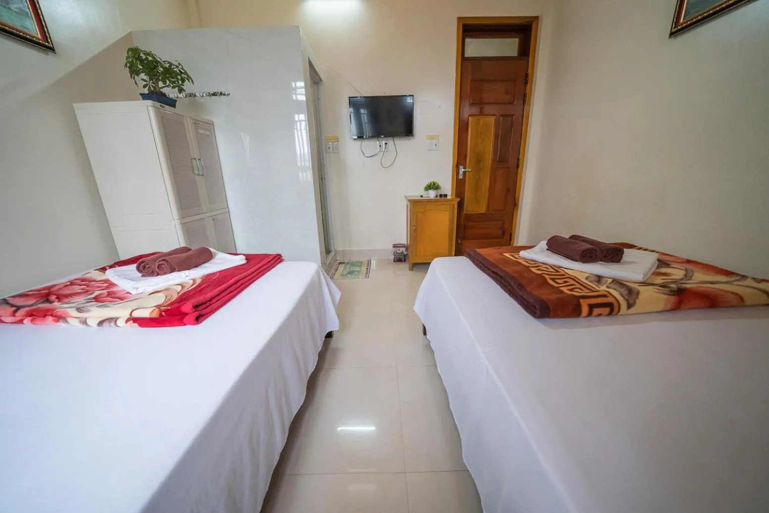 Bed in Phong Nha Homestay
