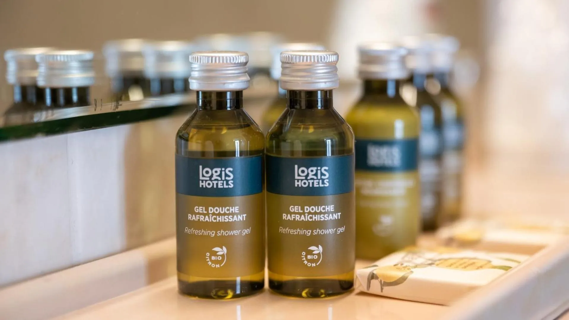 Bathroom in Logis Hôtel Central