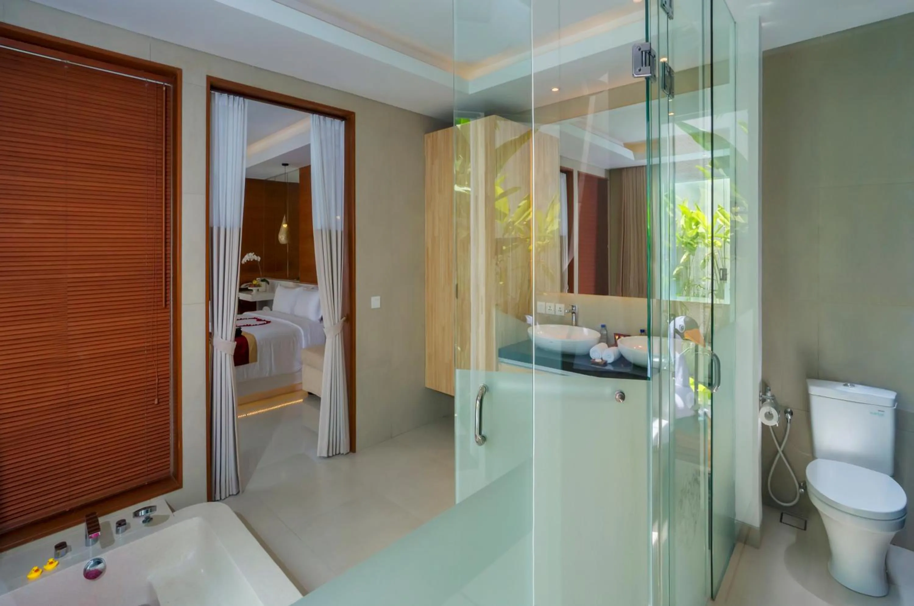 Shower in Sithala Villa Seminyak
