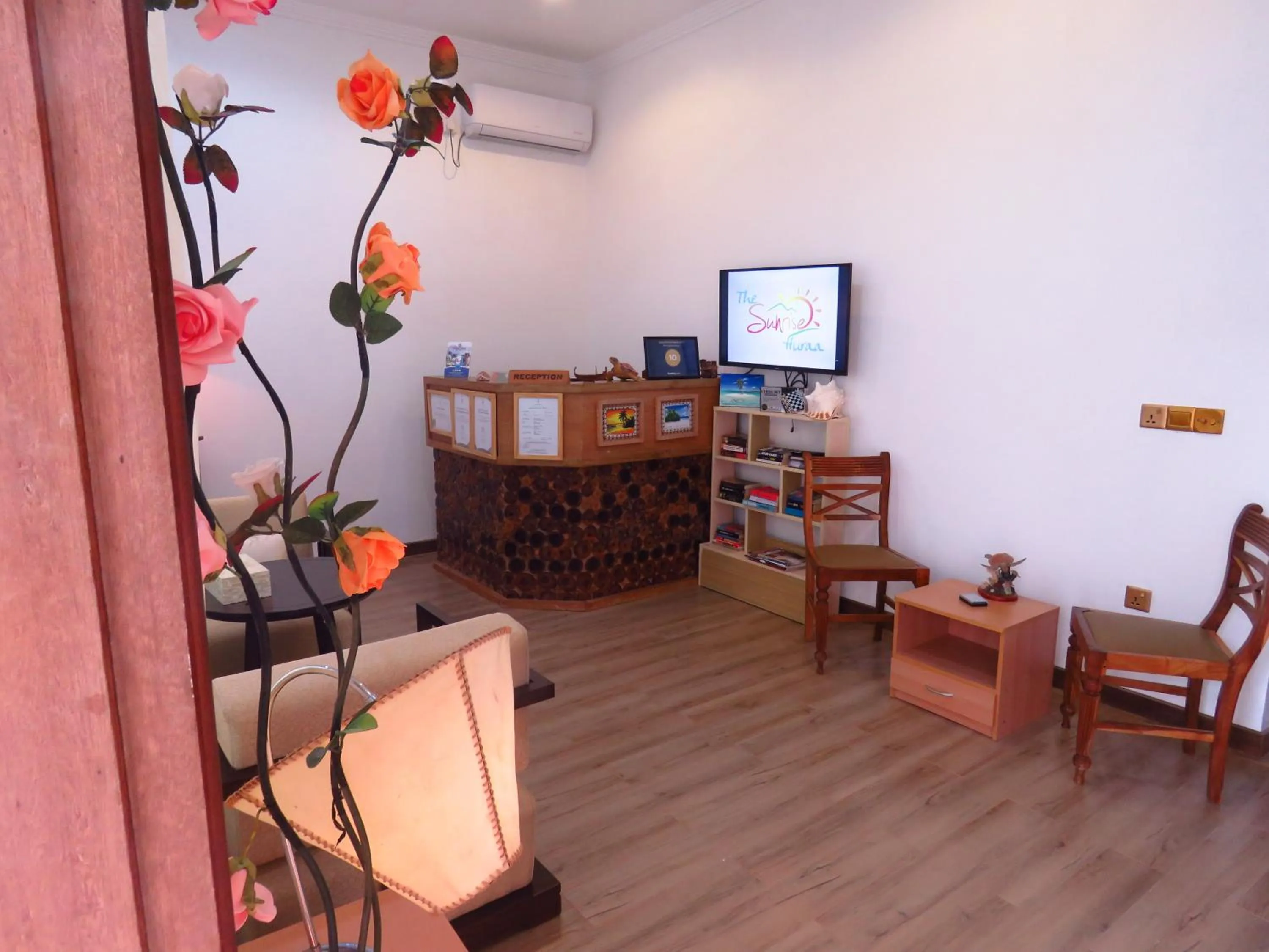 Lobby or reception in The Sunrise Huraa